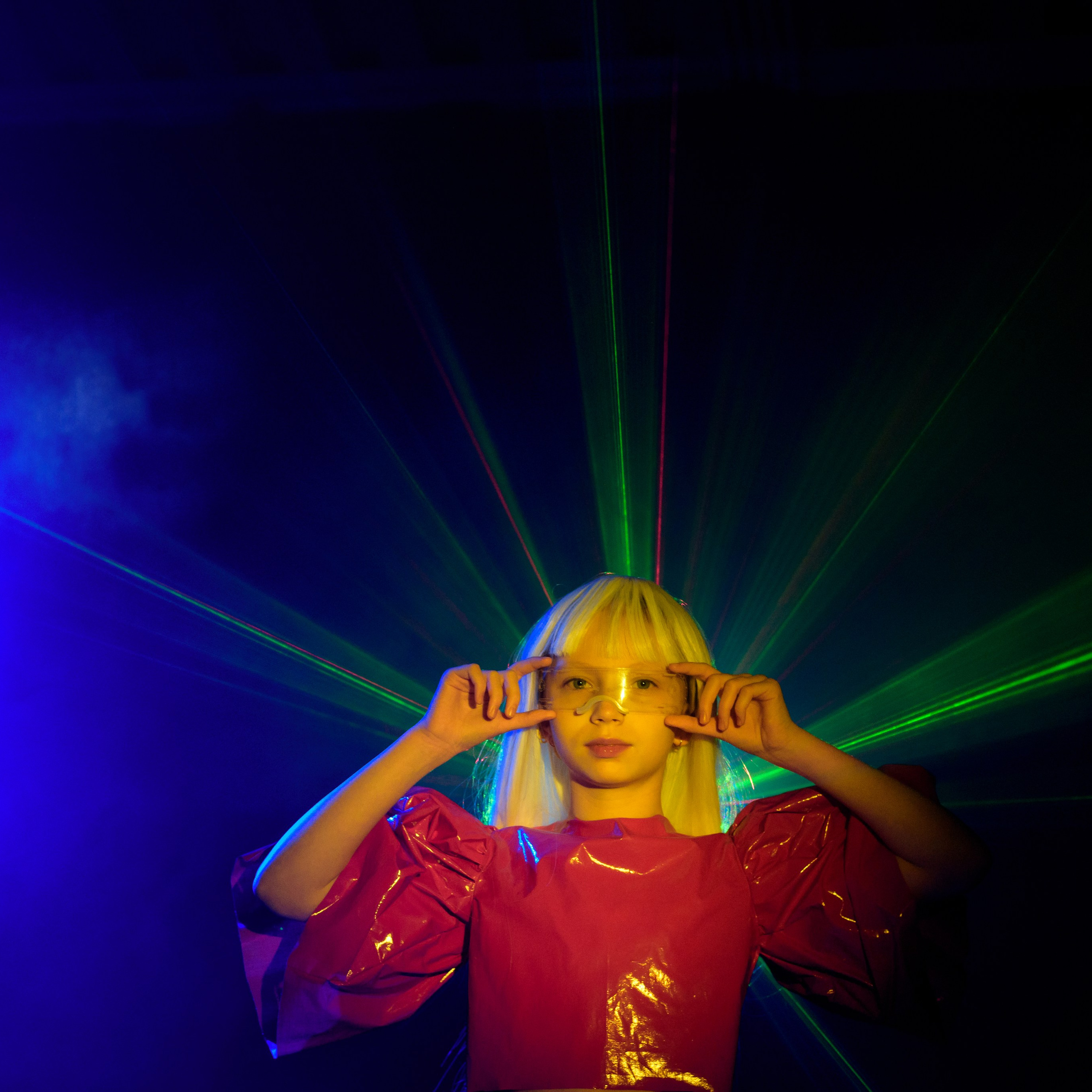 Иванна съемка с лазером. Фотографы в Орле Шестопаловы Юлия и Юрий