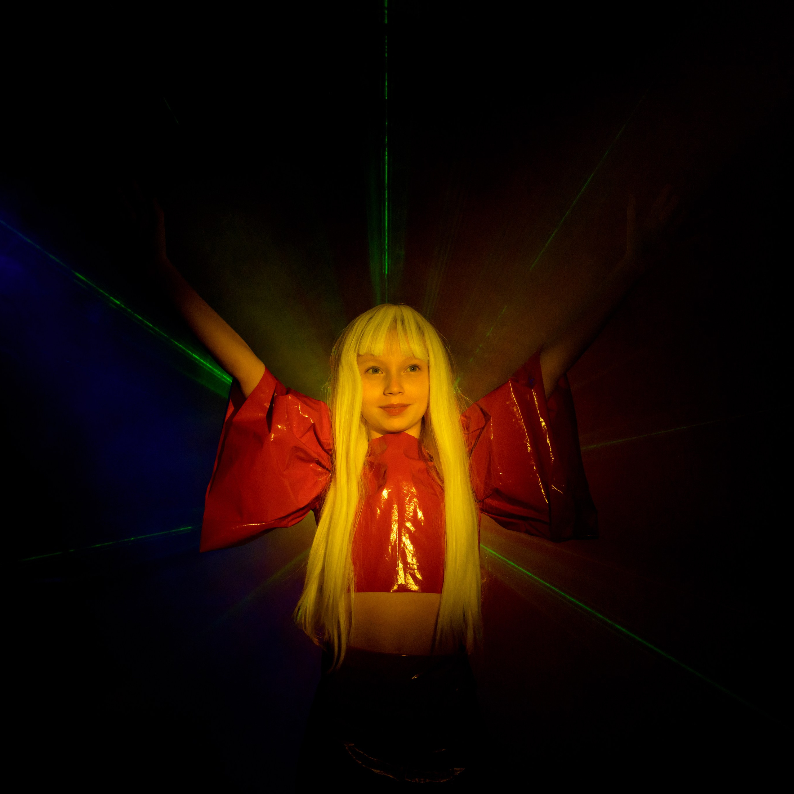 Иванна съемка с лазером. Фотографы в Орле Шестопаловы Юлия и Юрий