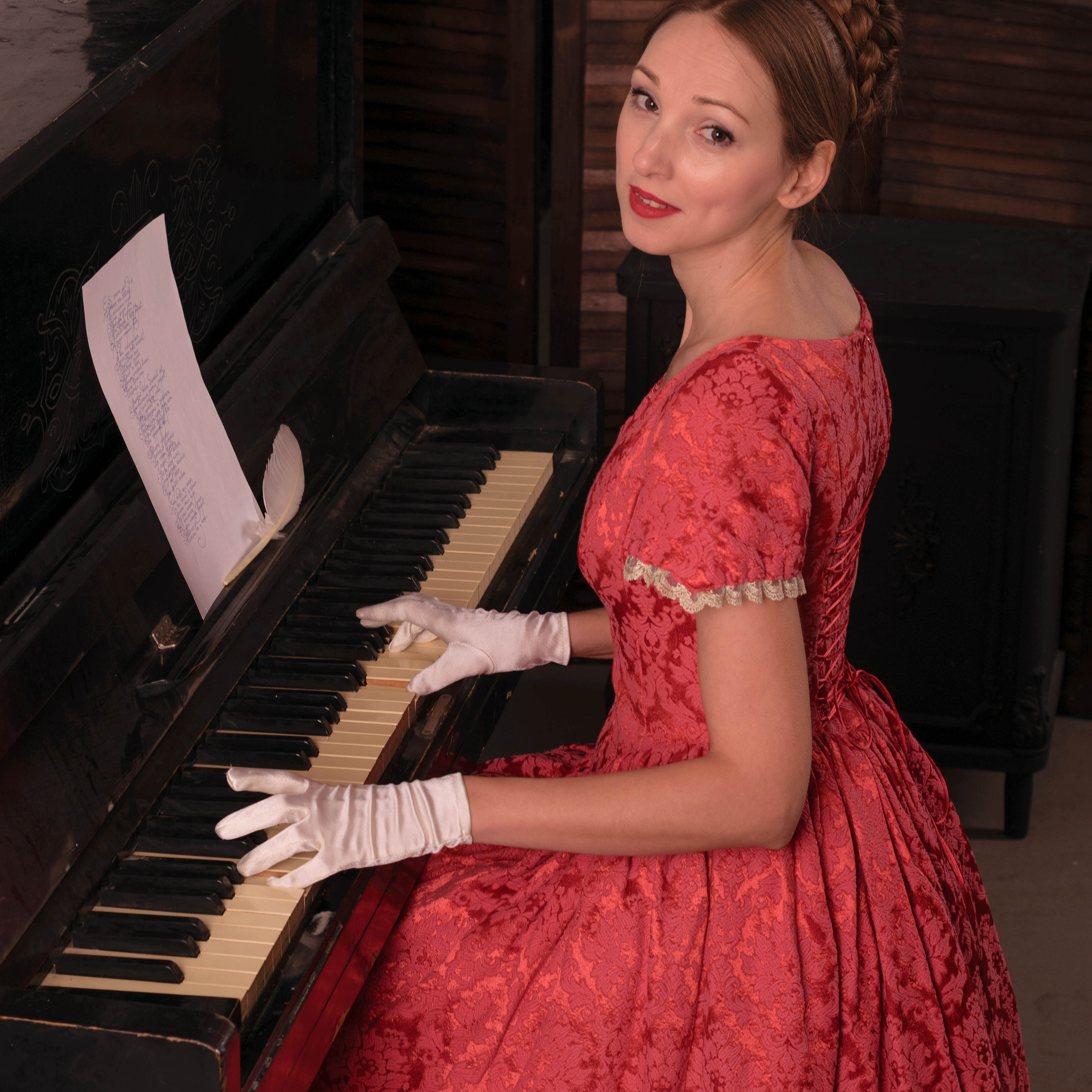 Юлия в историческом платье. Фотографы в Орле Шестопаловы Юлия и Юрий