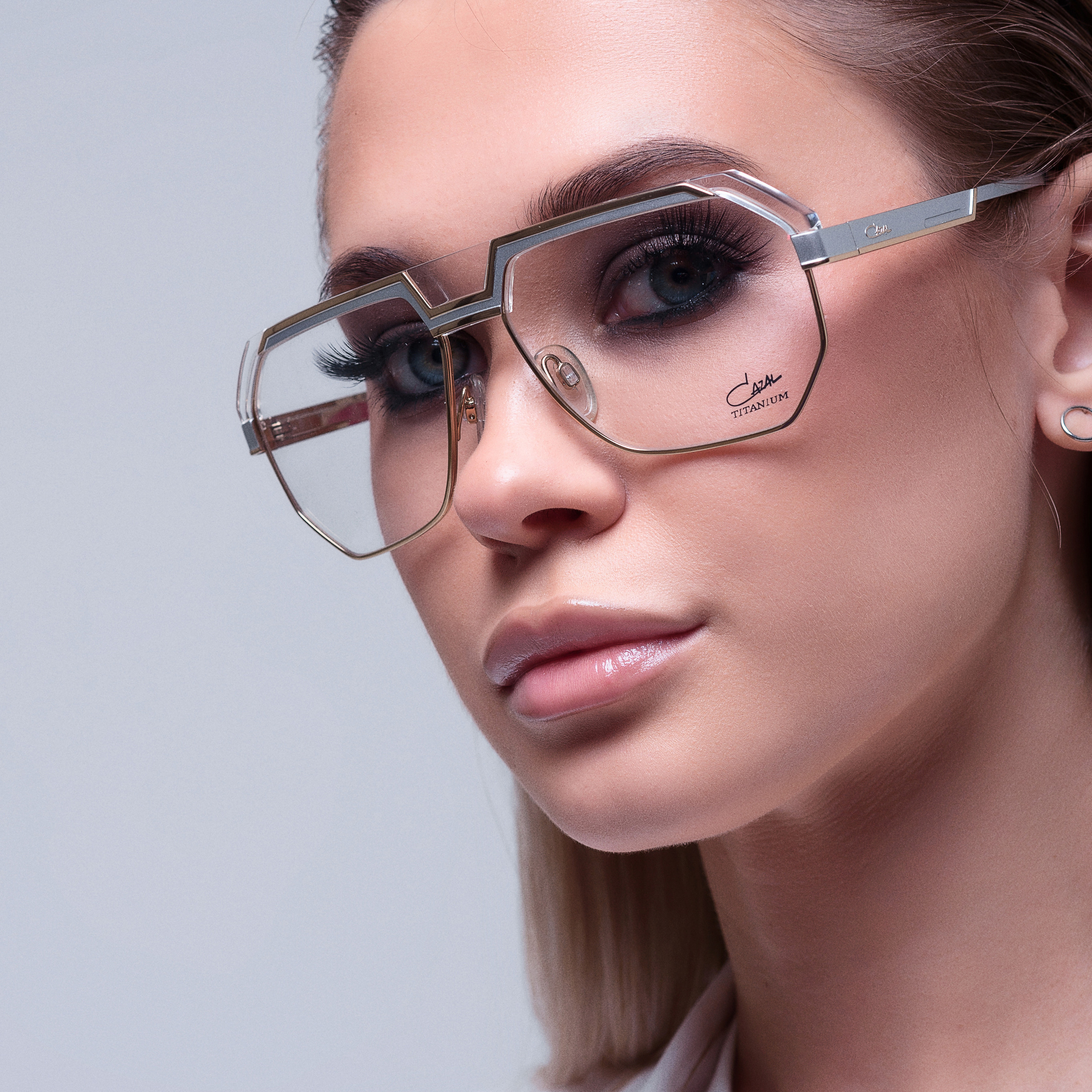 Кампейн для оптики «Глазастик» бренда очков CAZAL. Фотографы в Орле Шестопаловы Юлия и Юрий