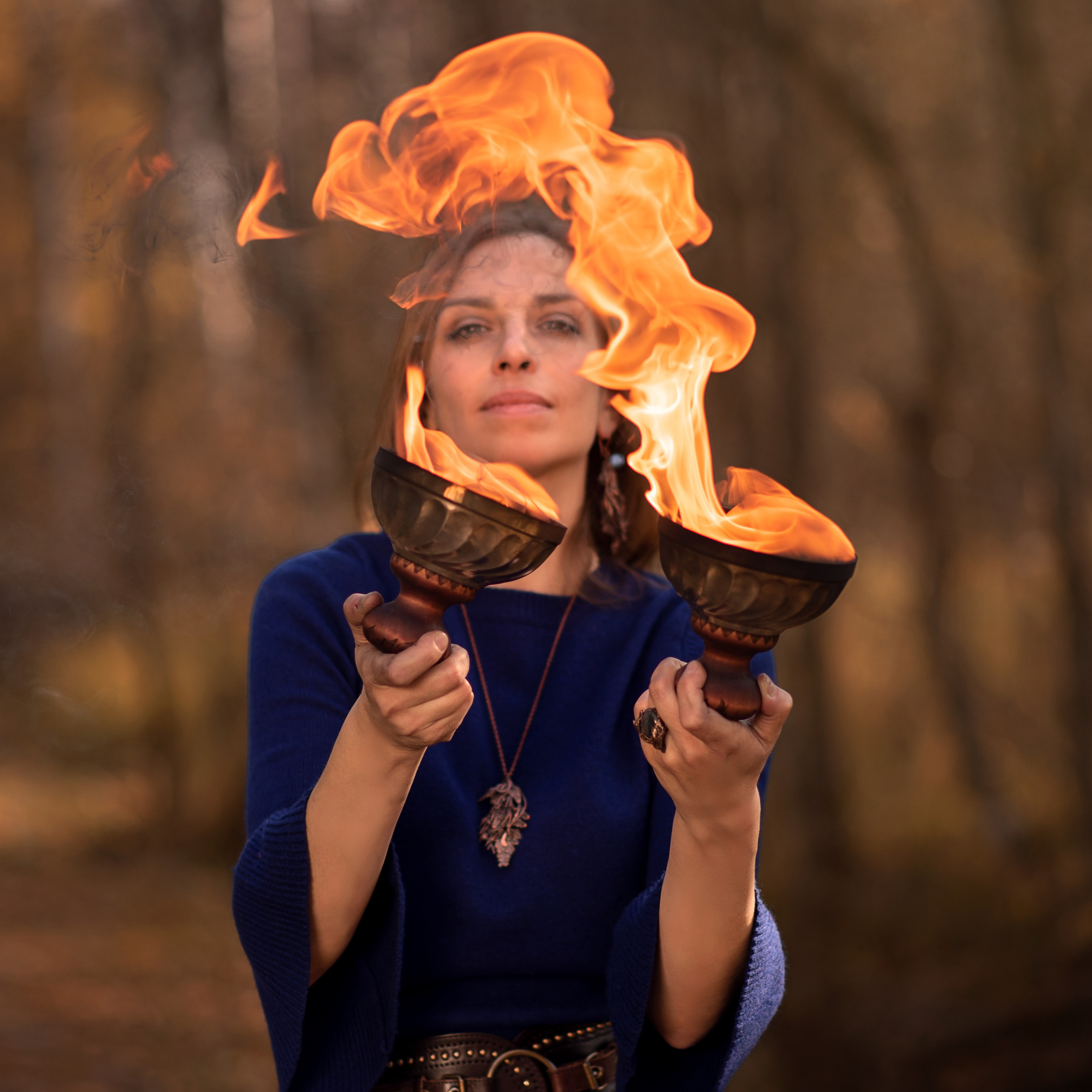 Ира фотосессия с огнем на Гатчине. Фотографы в Орле Шестопаловы Юлия и Юрий