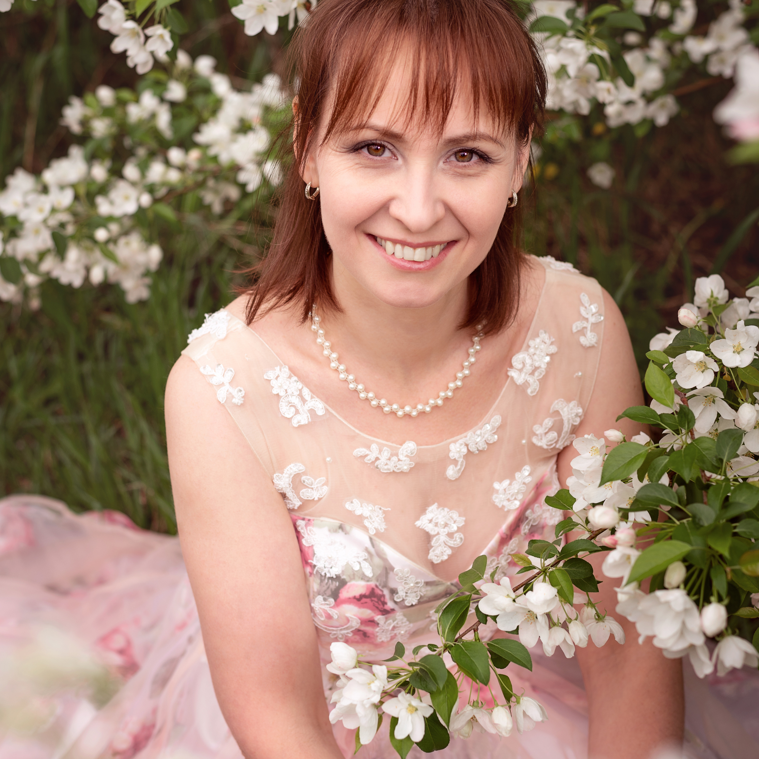 Фотосессия в цветущих садах. Фотографы в Орле Шестопаловы Юлия и Юрий