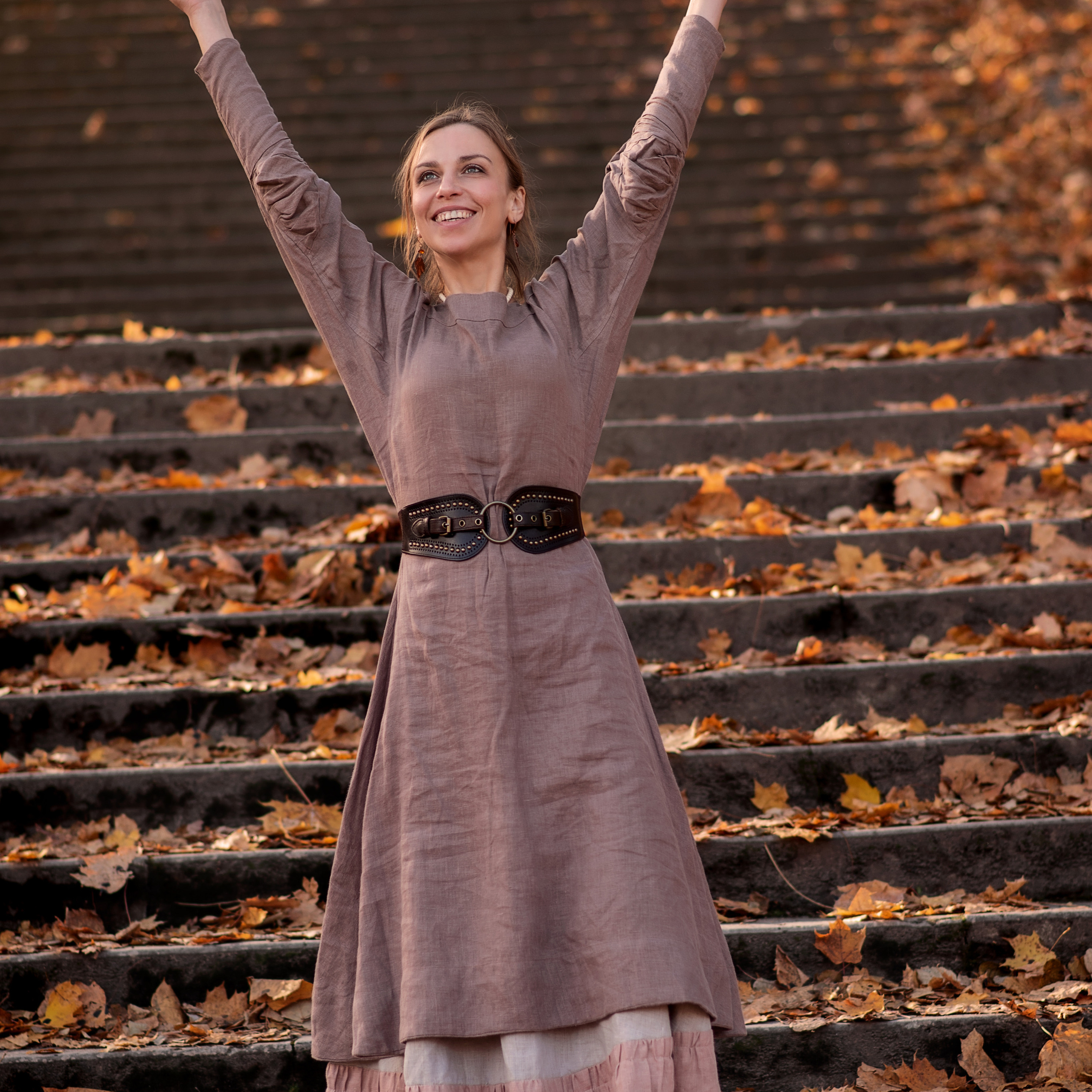 Ира фотосессия с огнем на Гатчине. Фотографы в Орле Шестопаловы Юлия и Юрий