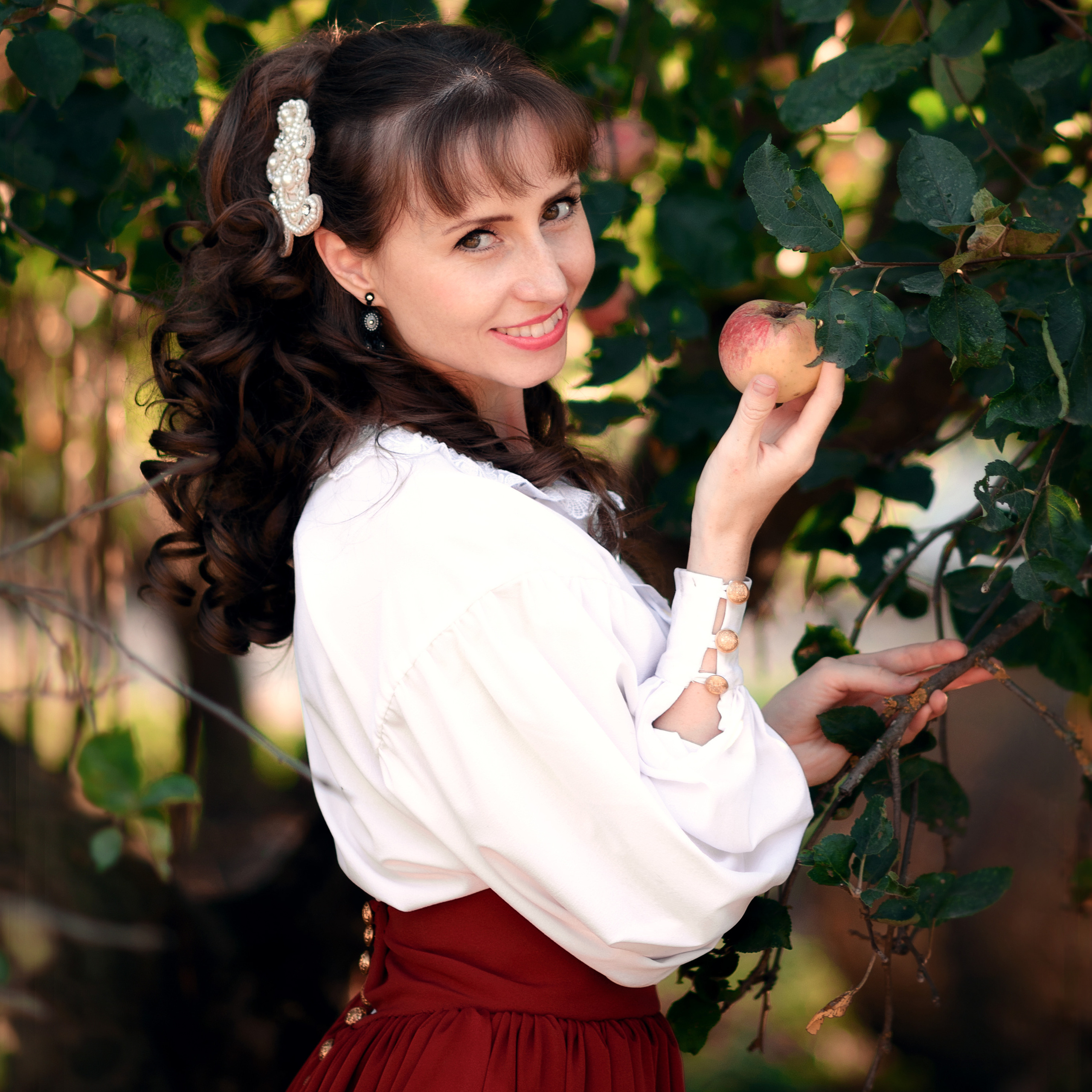 Наталья — фотосессия на конюшне. Фотографы в Орле Шестопаловы Юлия и Юрий