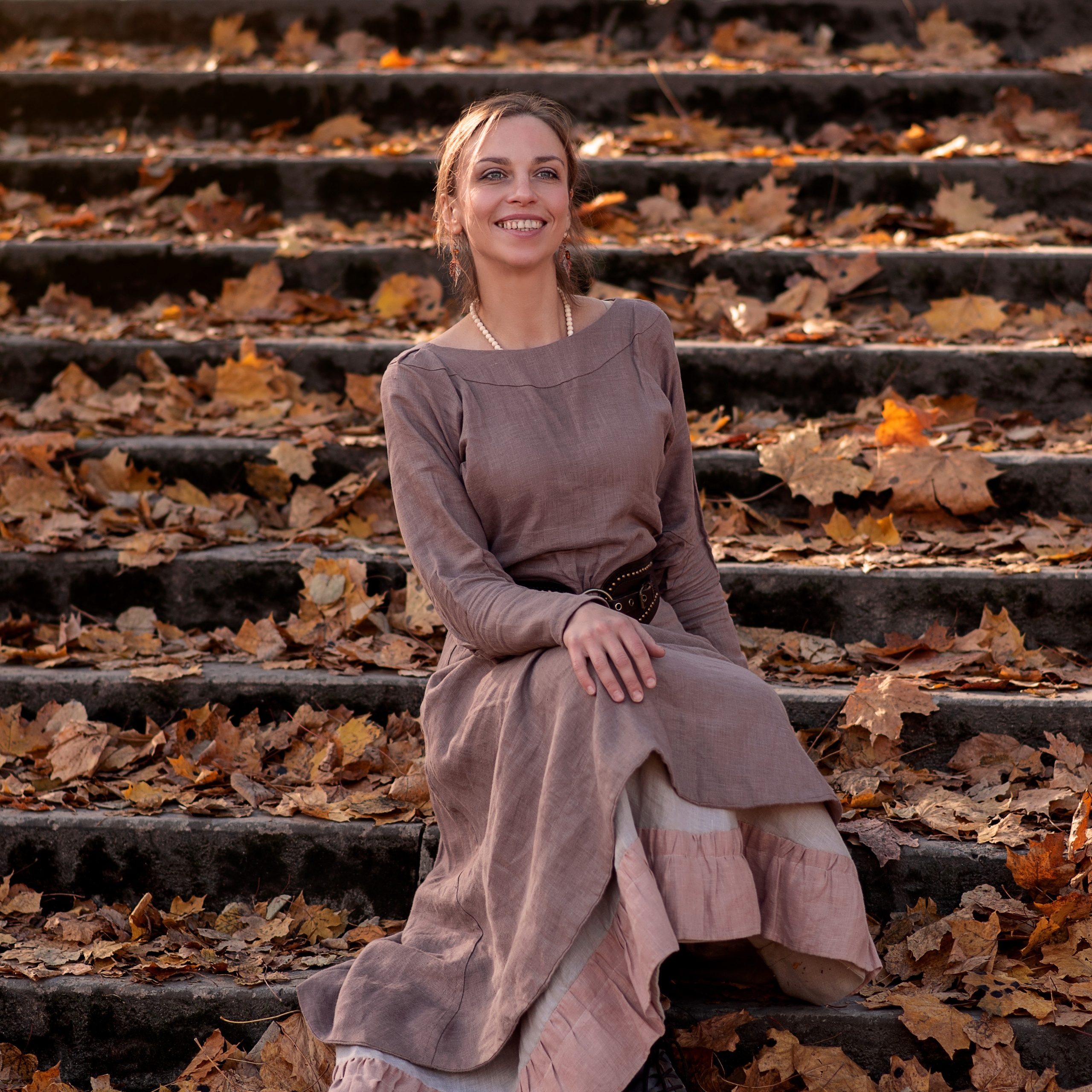 Ира фотосессия с огнем на Гатчине. Фотографы в Орле Шестопаловы Юлия и Юрий