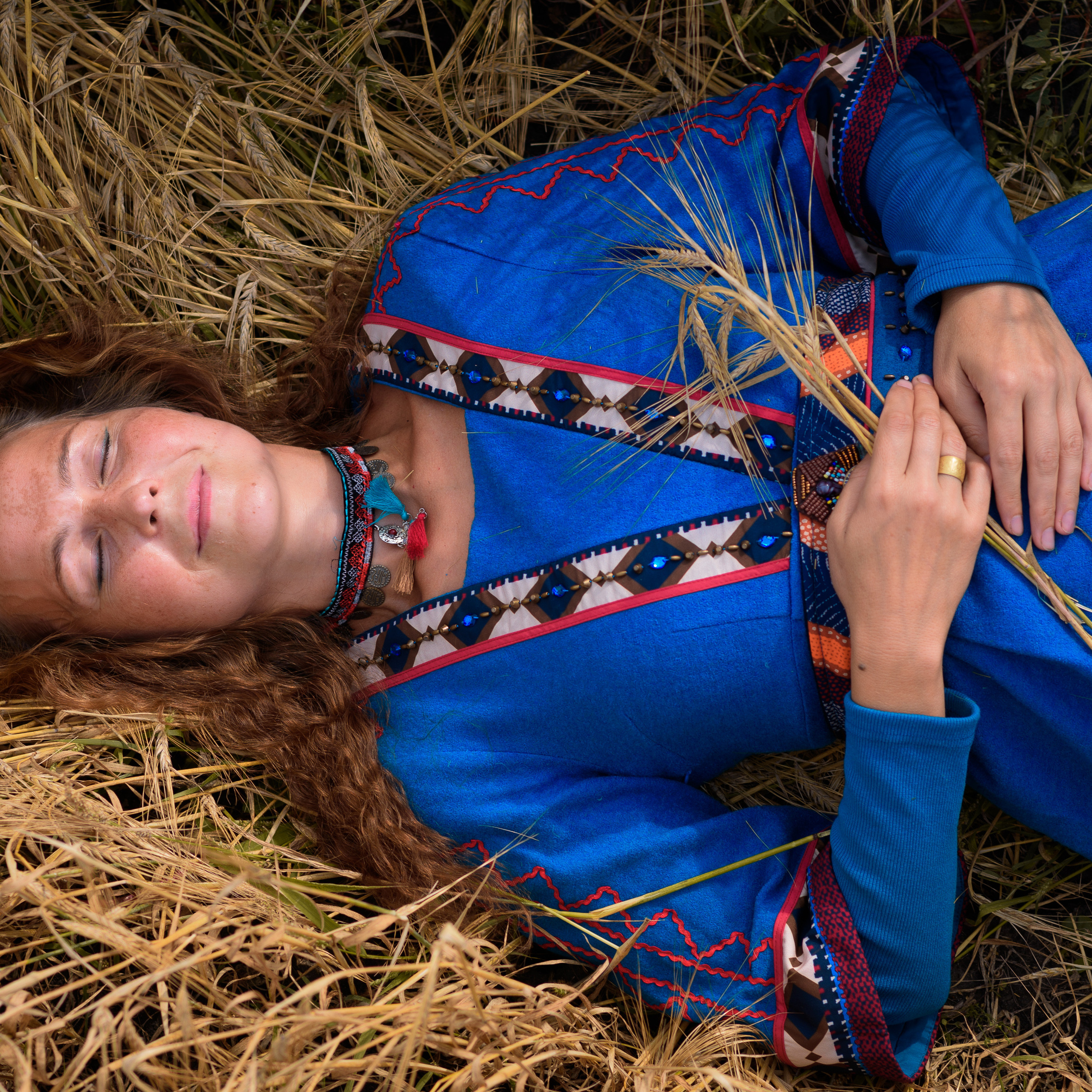 Евгения фотосессия на природе. Фотографы в Орле Шестопаловы Юлия и Юрий