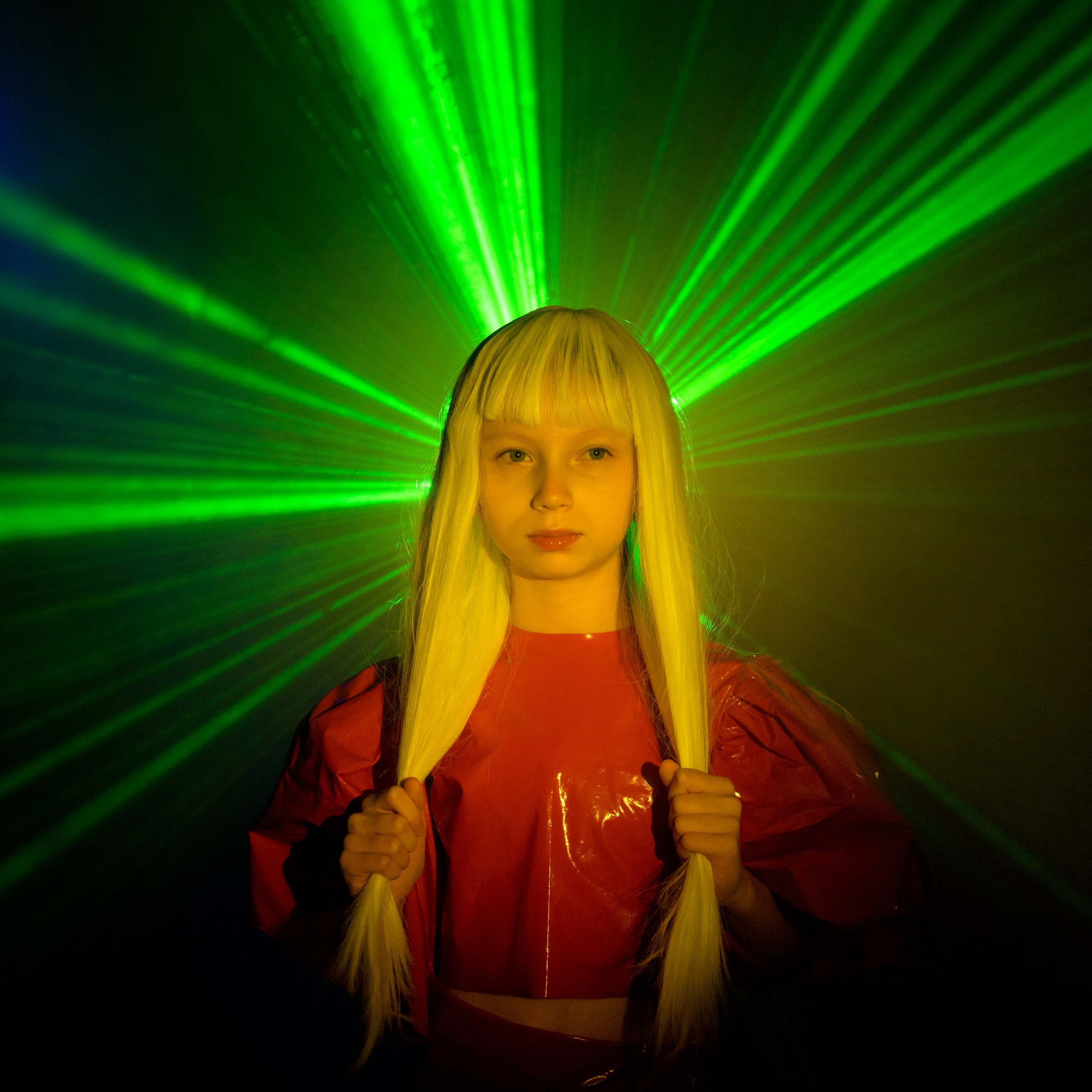 Иванна съемка с лазером. Фотографы в Орле Шестопаловы Юлия и Юрий