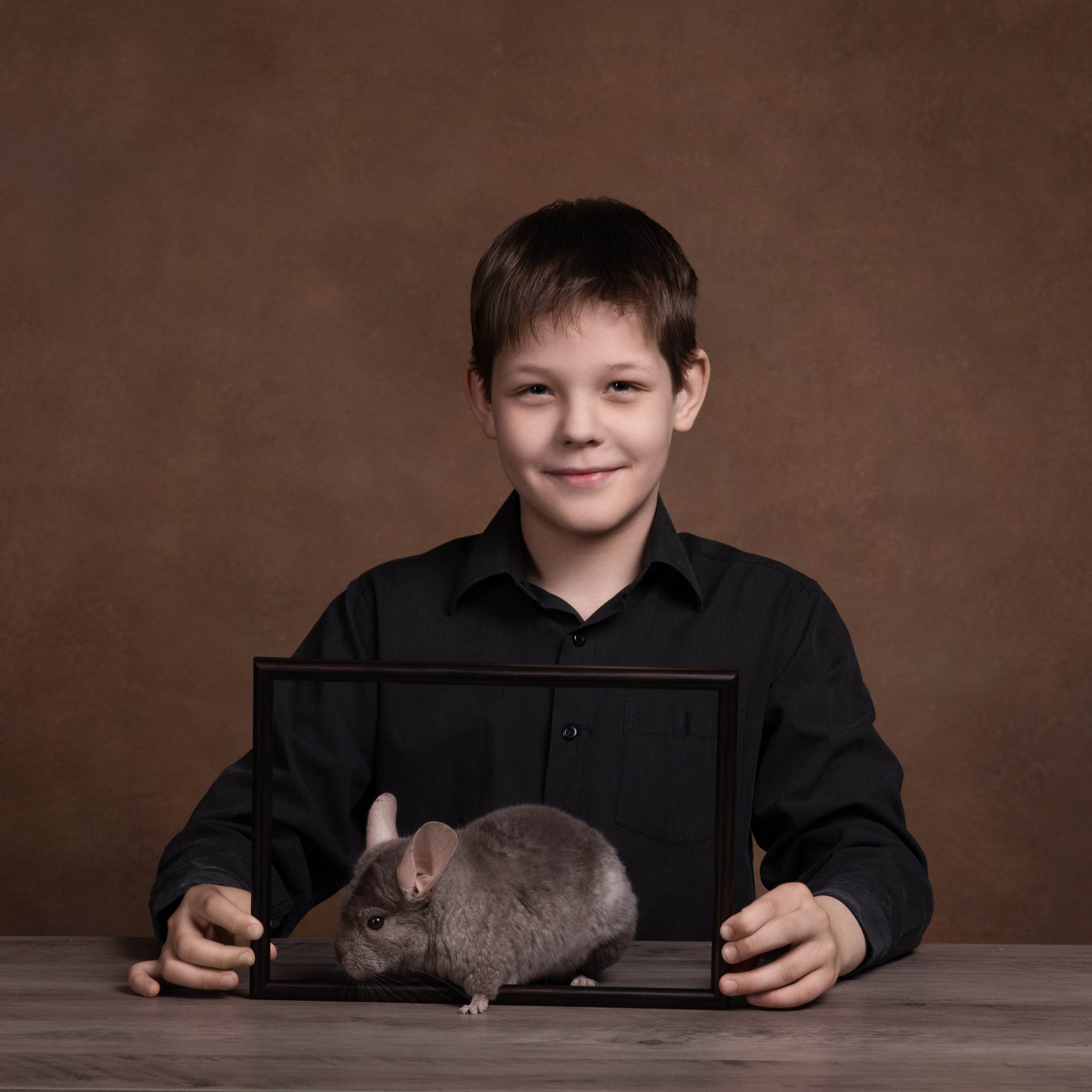 Владимир — фотосессия с шиншиллой. Фотографы в Орле Шестопаловы Юлия и Юрий