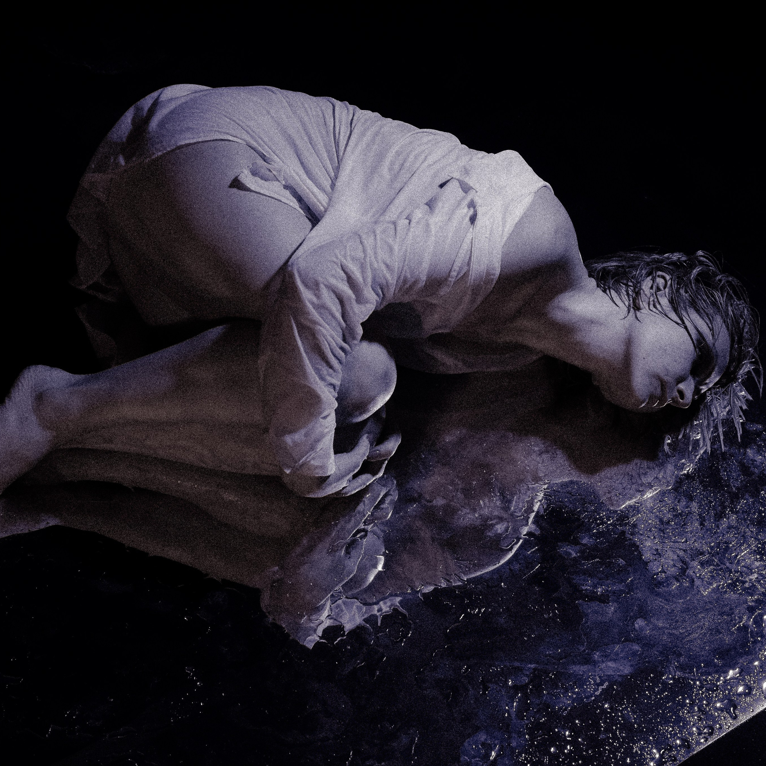 Выставка в НеГалерея современного искусства в Орле летом 2023. Фотографы в Орле Шестопаловы Юлия и Юрий