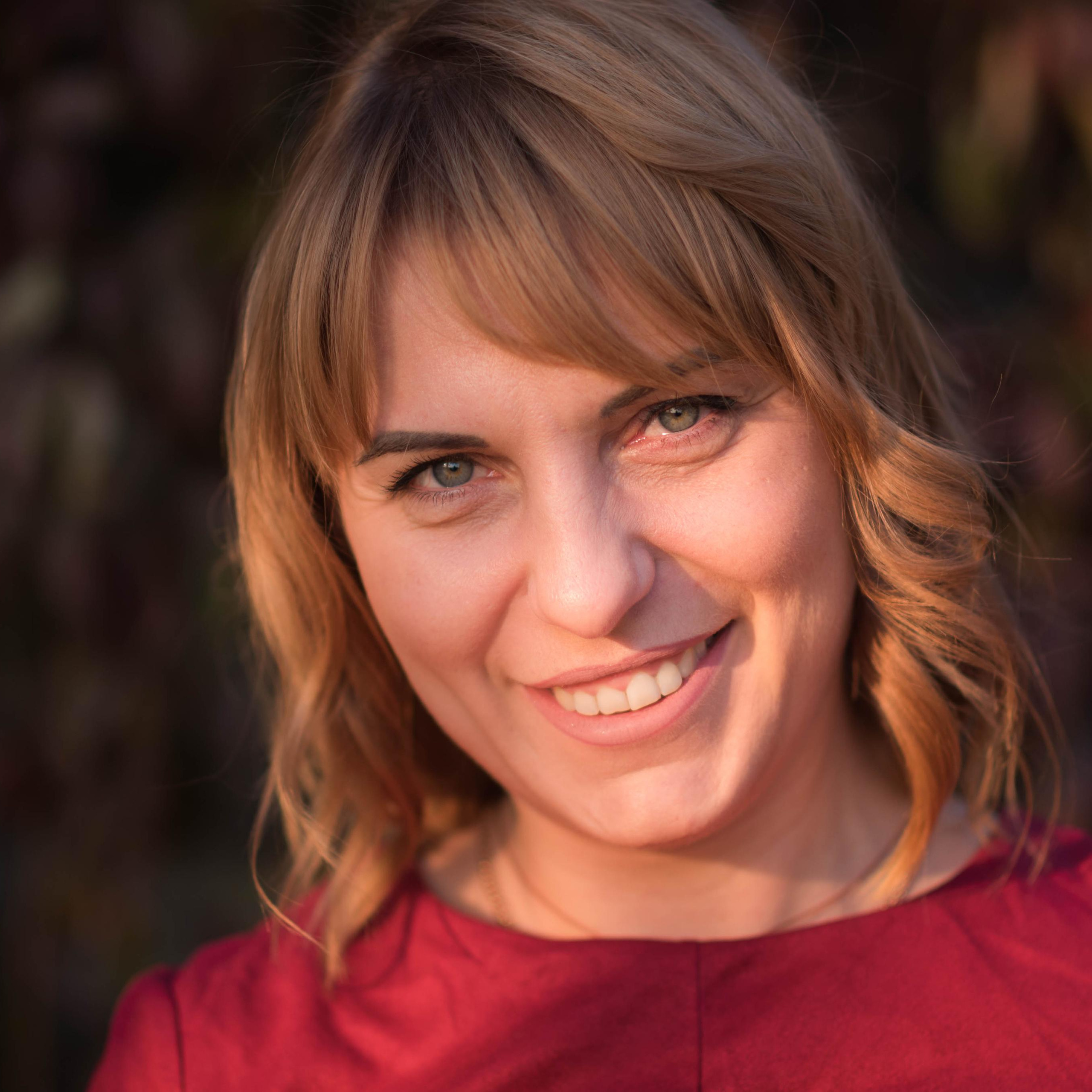 Елена фотосессия у дома. Фотографы в Орле Шестопаловы Юлия и Юрий