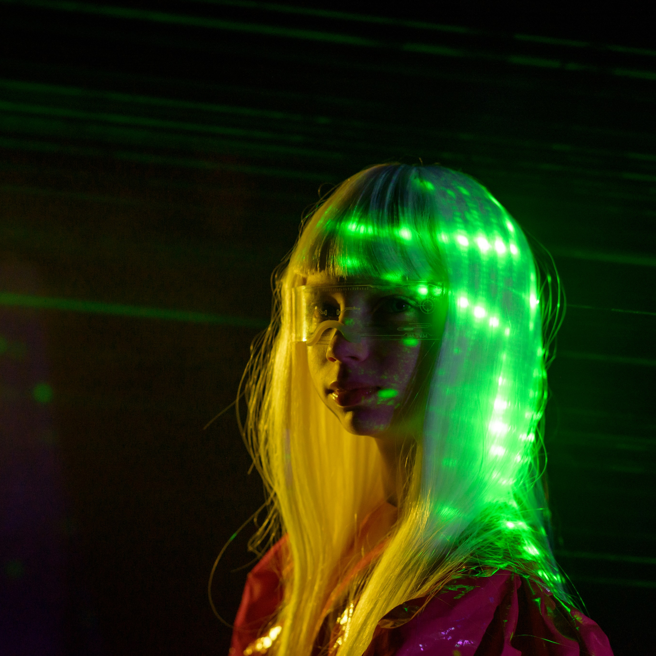 Иванна съемка с лазером. Фотографы в Орле Шестопаловы Юлия и Юрий