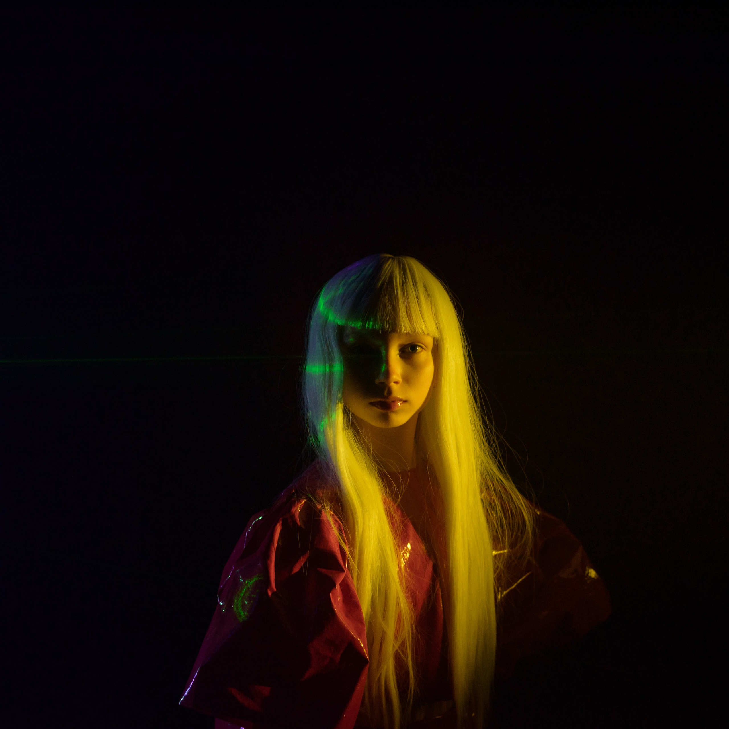 Иванна съемка с лазером. Фотографы в Орле Шестопаловы Юлия и Юрий