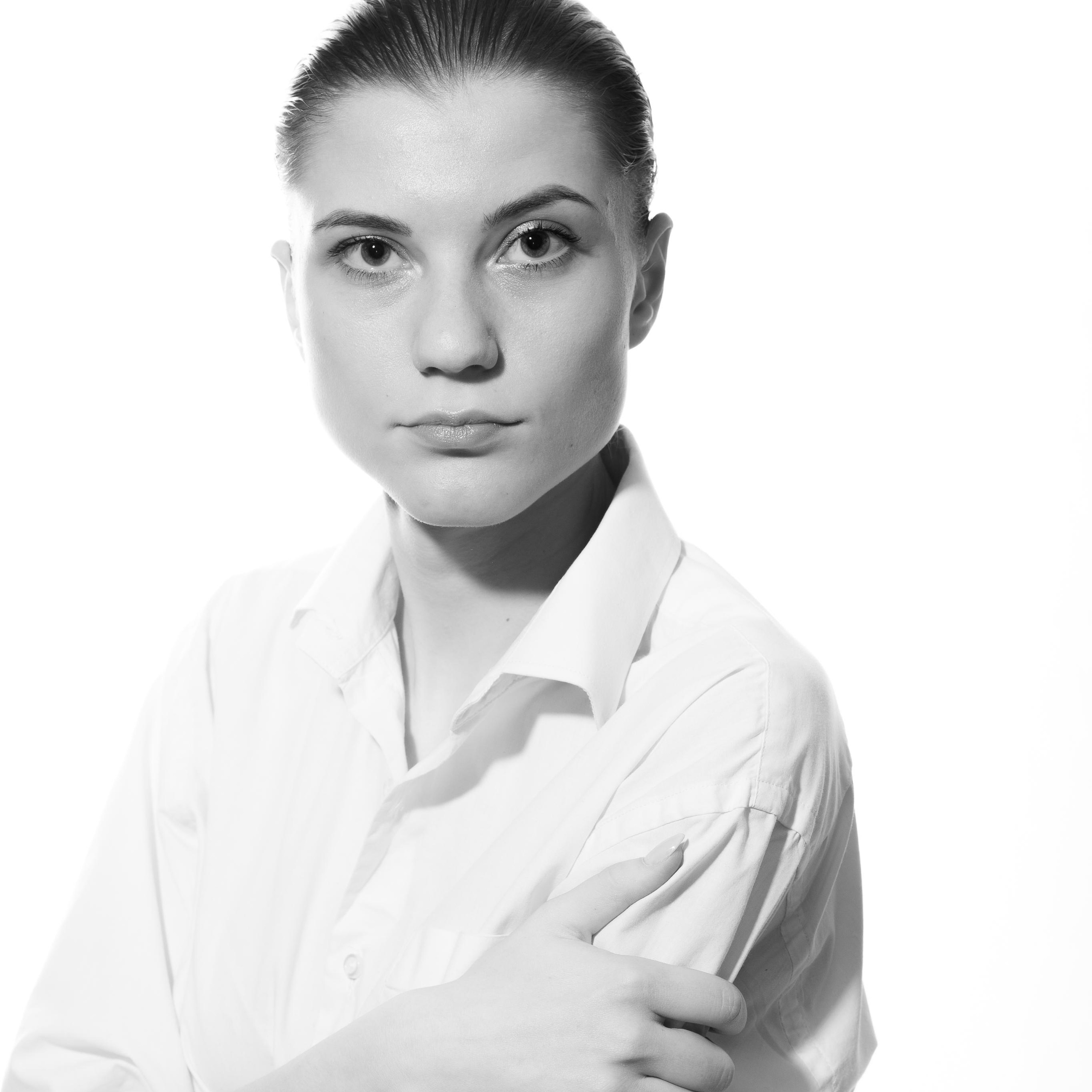 Белый фон. Фотографы в Орле Шестопаловы Юлия и Юрий