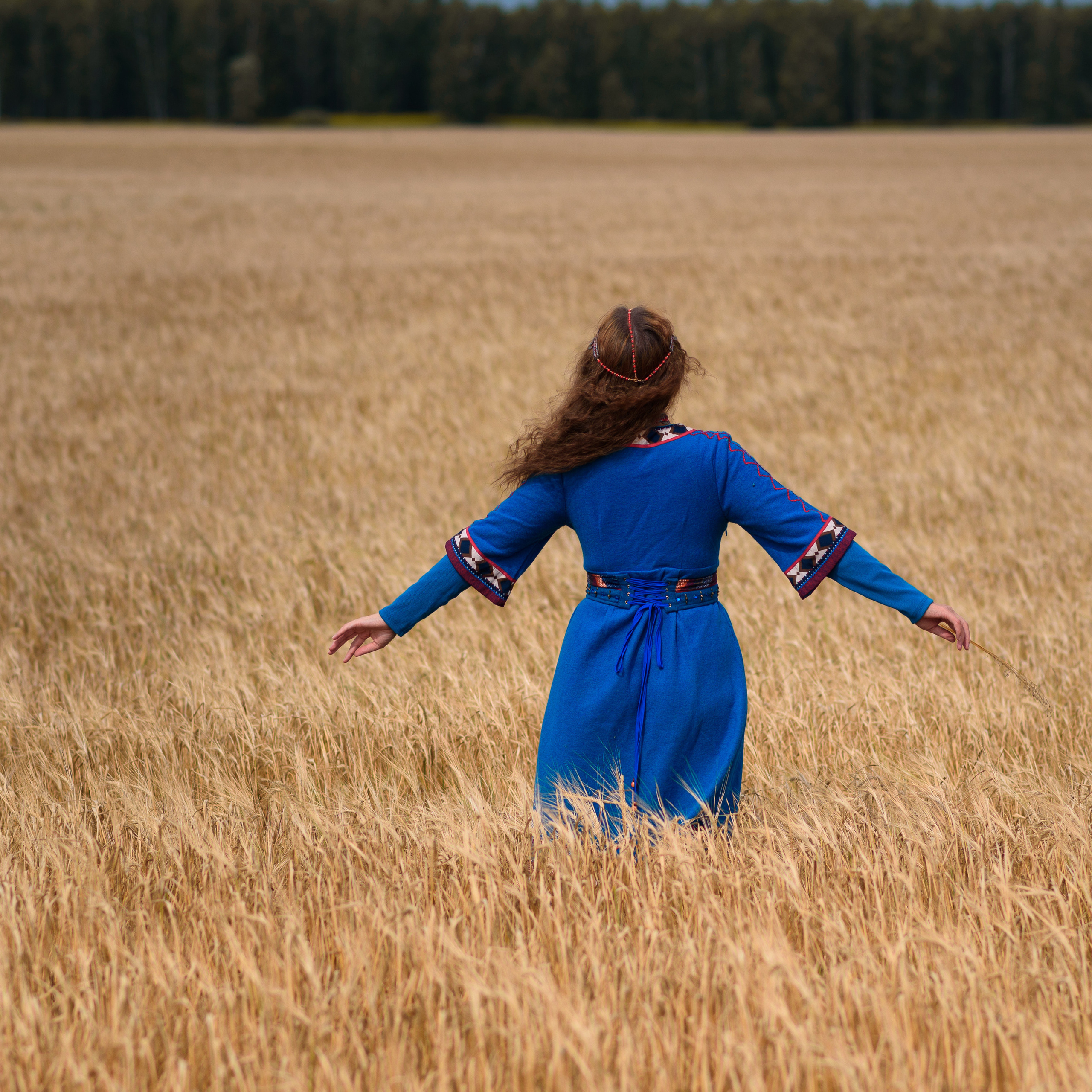 Евгения фотосессия на природе. Фотографы в Орле Шестопаловы Юлия и Юрий