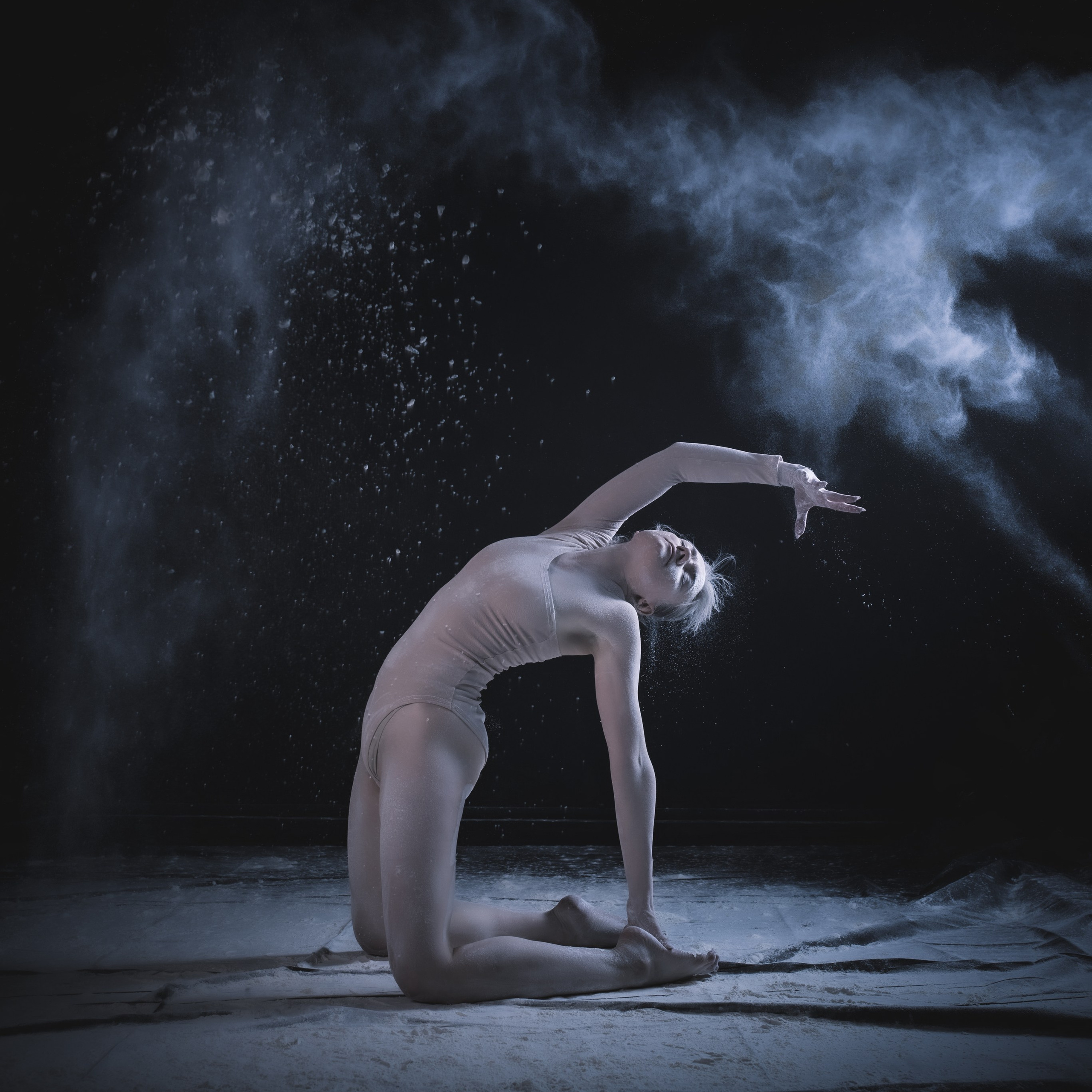 Валерия фотосессия с мукой. Фотографы в Орле Шестопаловы Юлия и Юрий