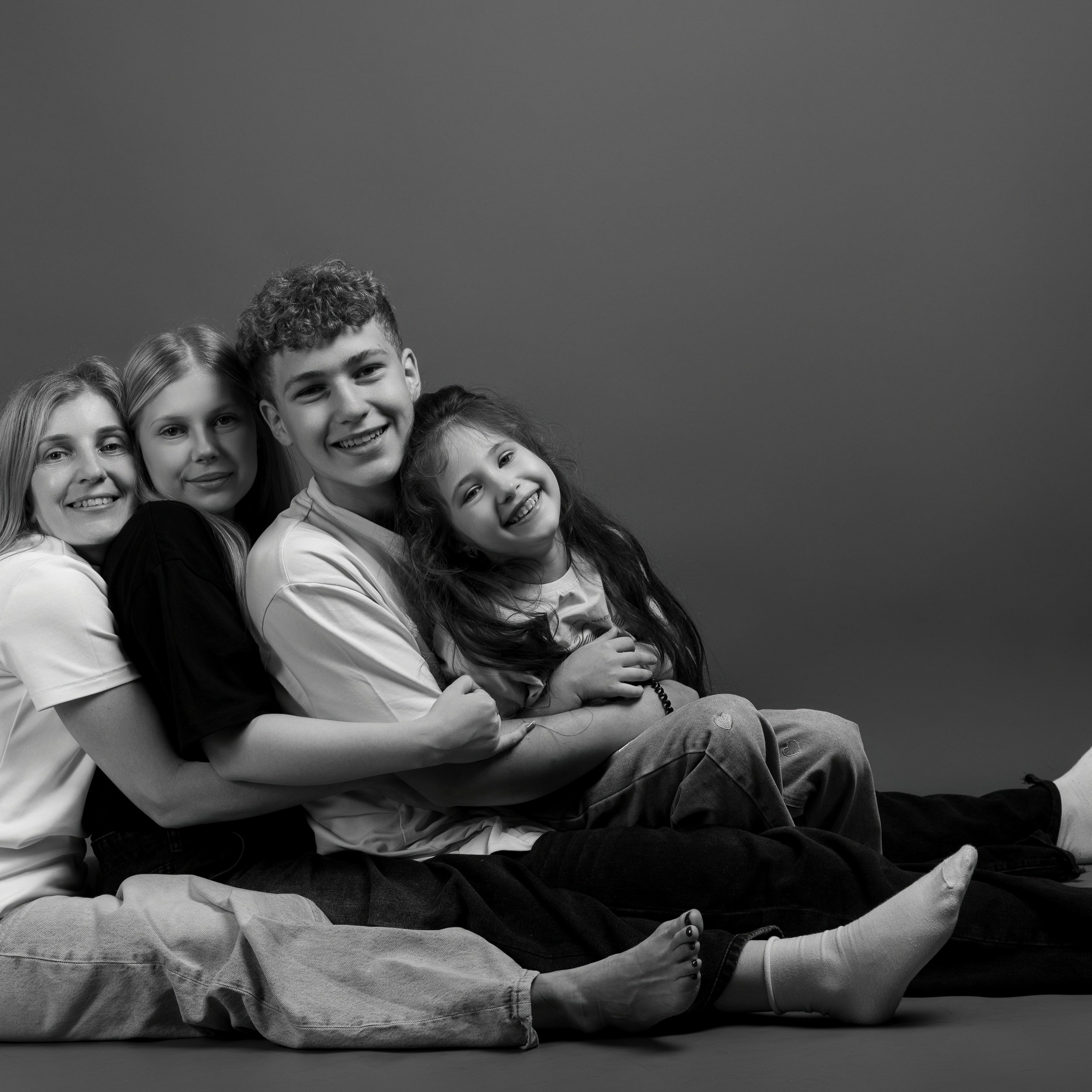 Семейная фотосессия для Ирины в студии. Профессиональный портретный фотограф в Орле Шестопалова Юлия