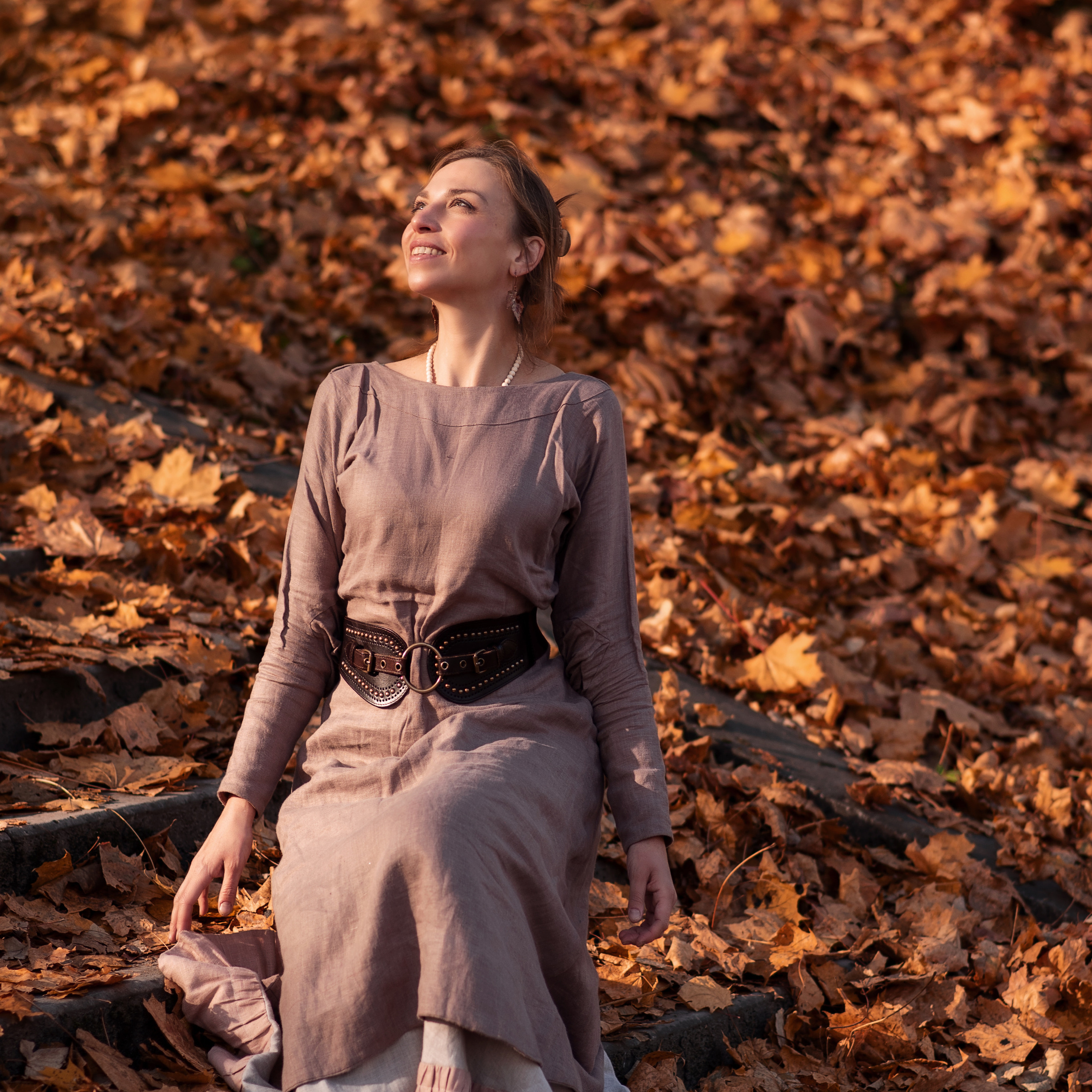 Ира фотосессия с огнем на Гатчине. Фотографы в Орле Шестопаловы Юлия и Юрий