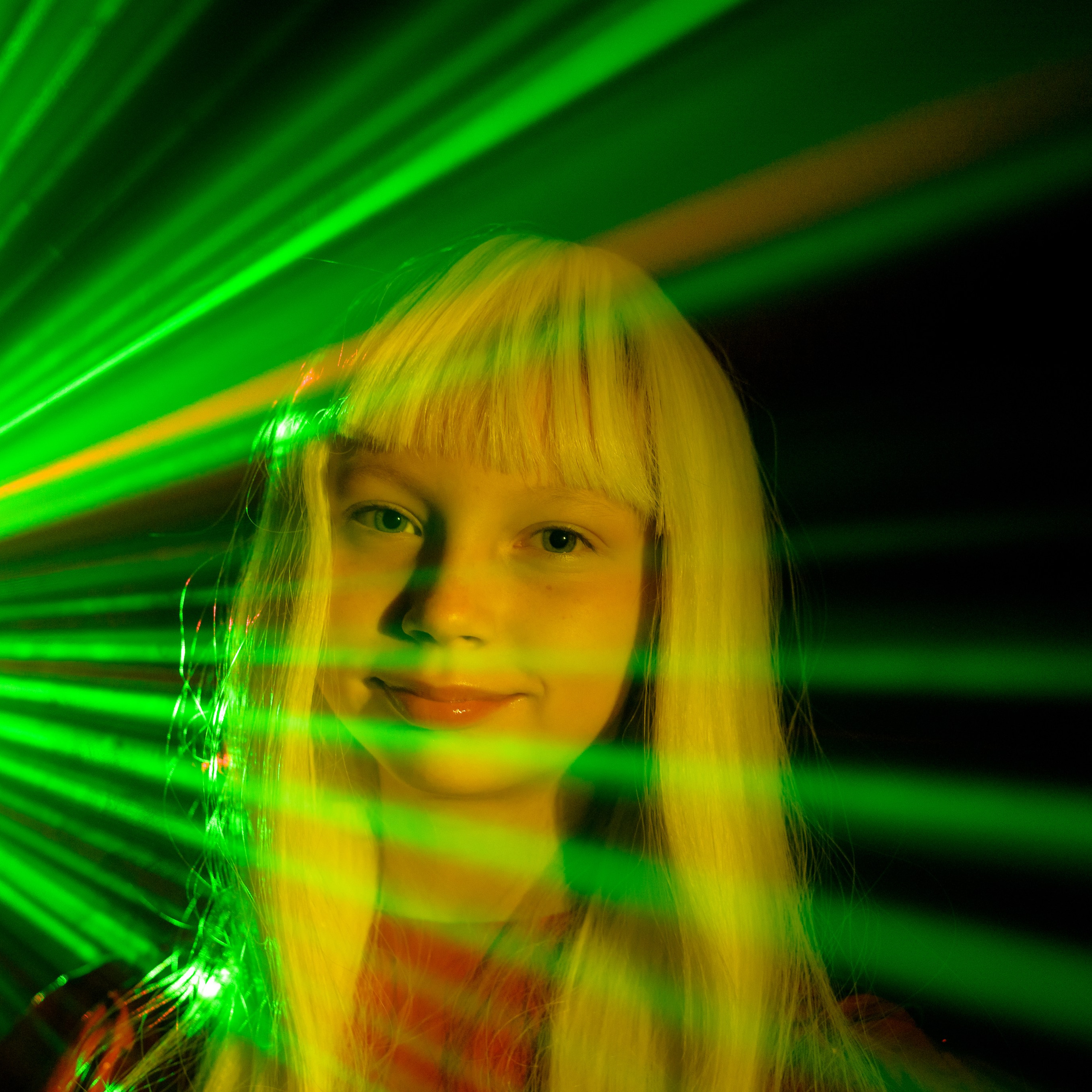 Иванна съемка с лазером. Фотографы в Орле Шестопаловы Юлия и Юрий