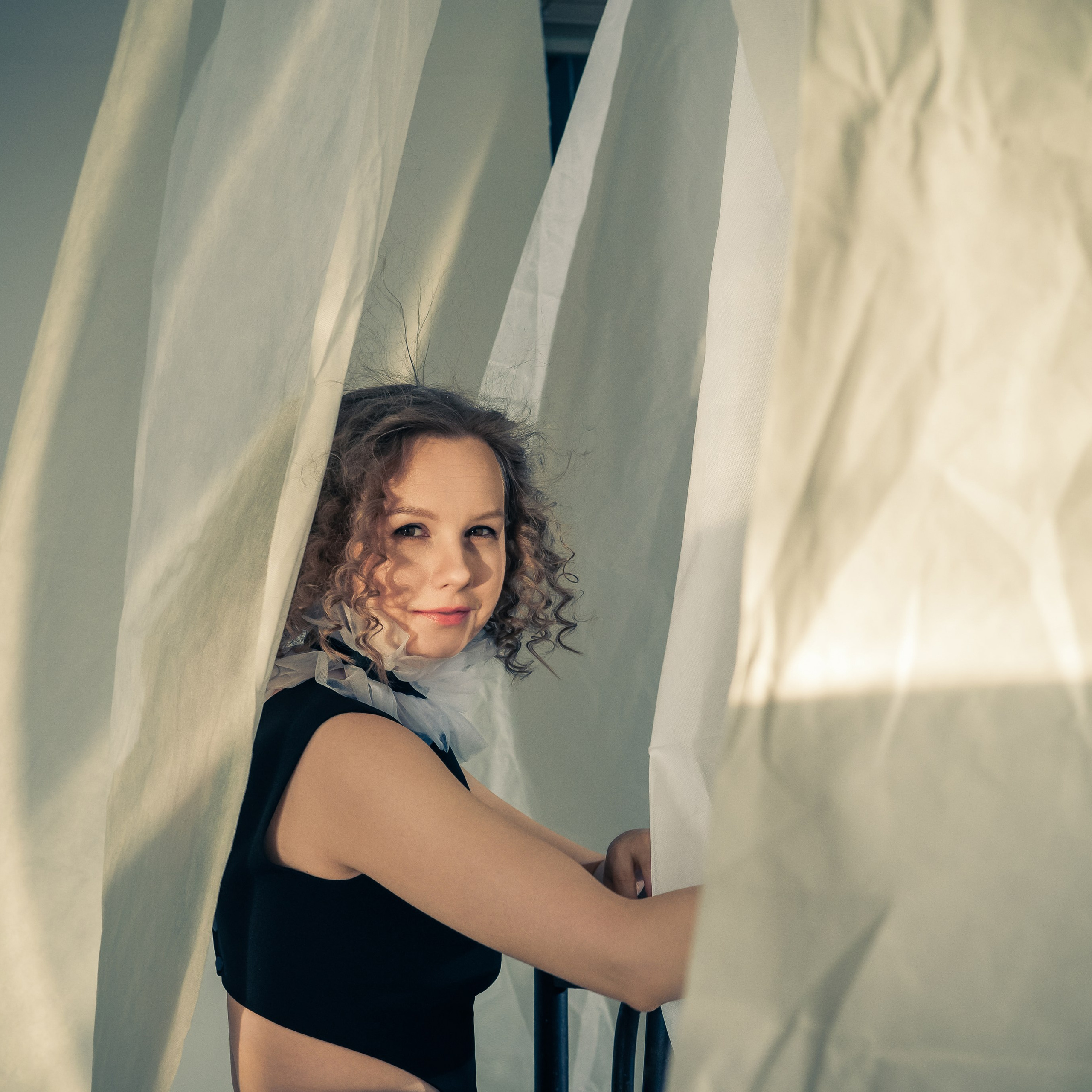 Ирина фотосессия с простынями. Фотографы в Орле Шестопаловы Юлия и Юрий