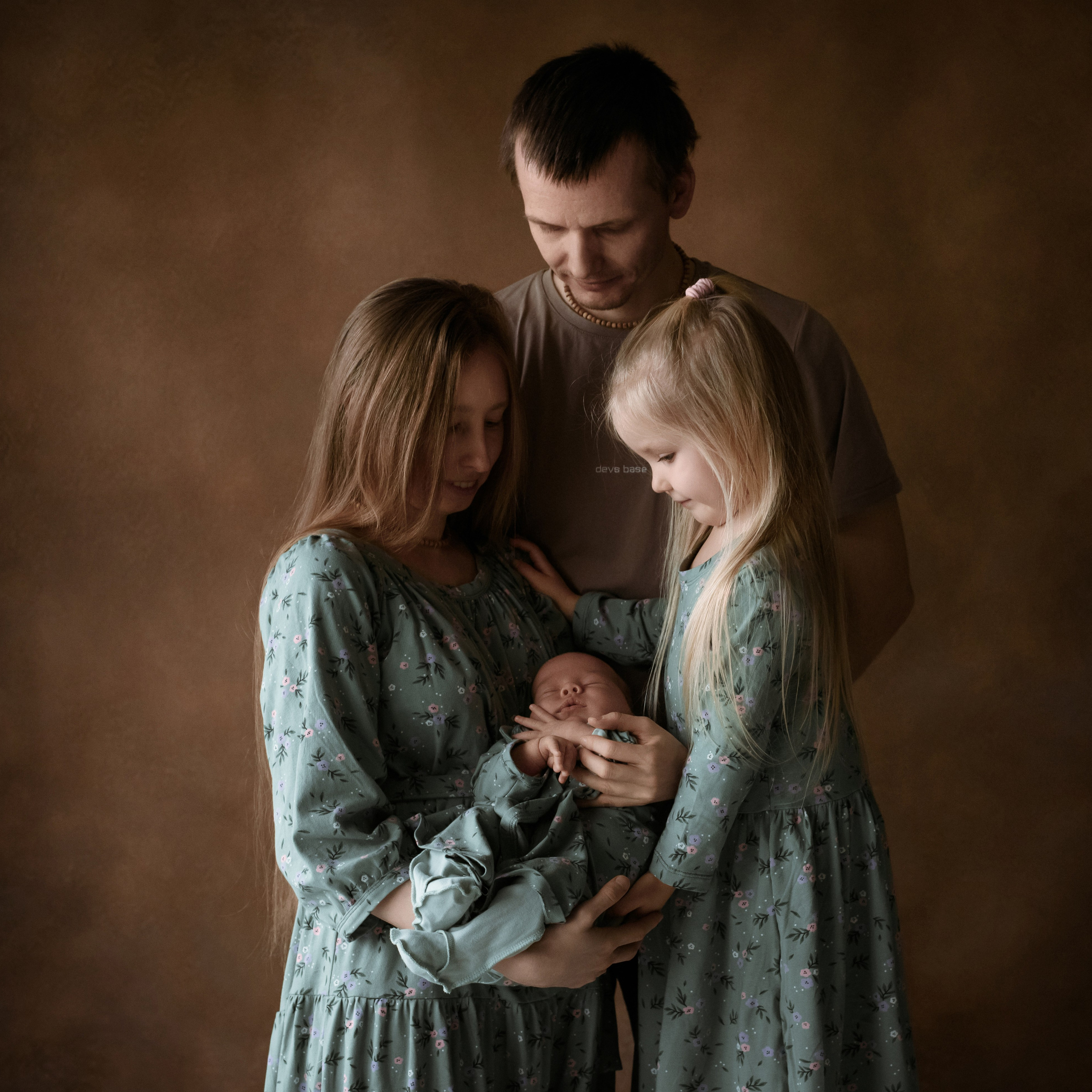 Катерина, Алексей, Василиса и Дана. Фотографы в Орле Шестопаловы Юлия и Юрий