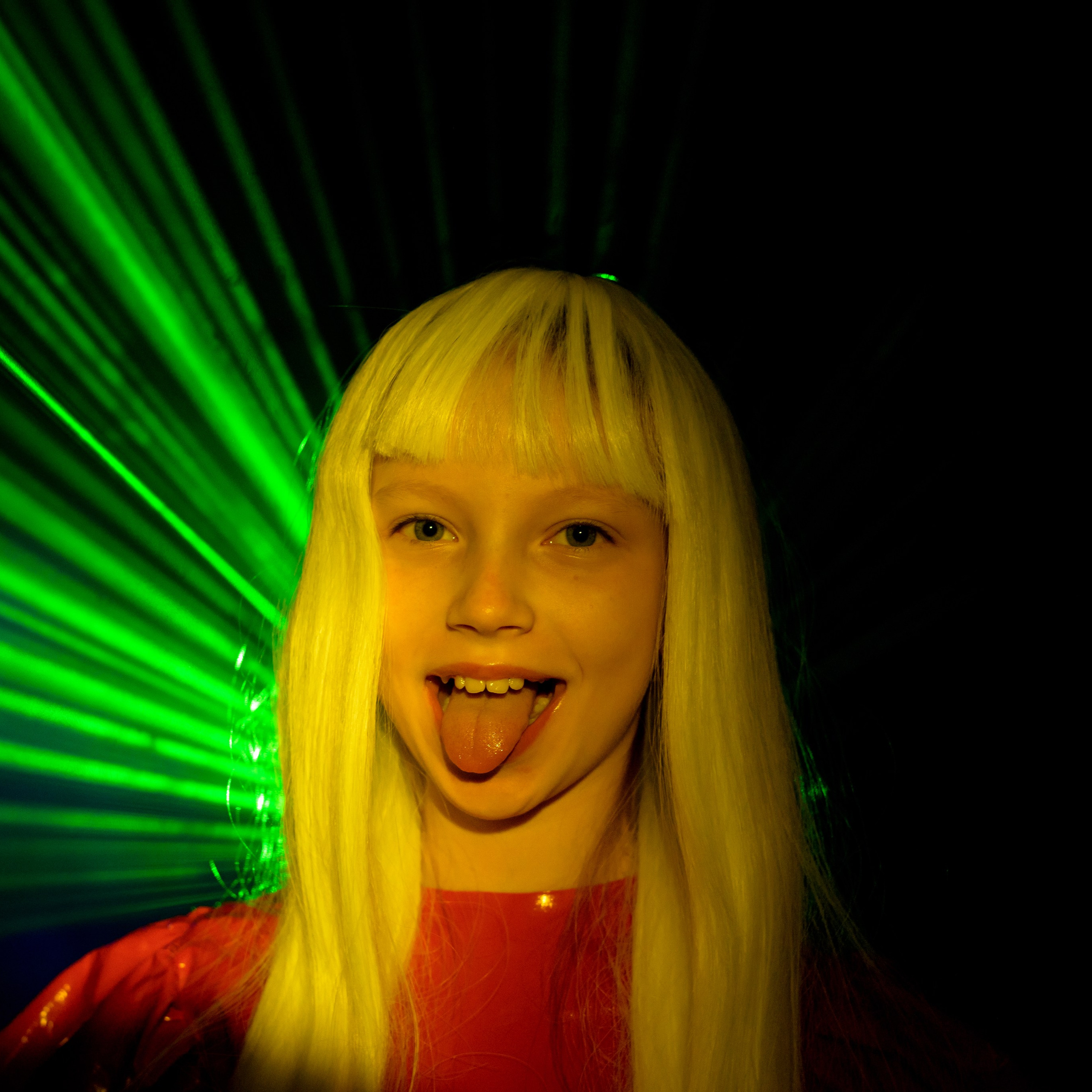 Иванна съемка с лазером. Фотографы в Орле Шестопаловы Юлия и Юрий