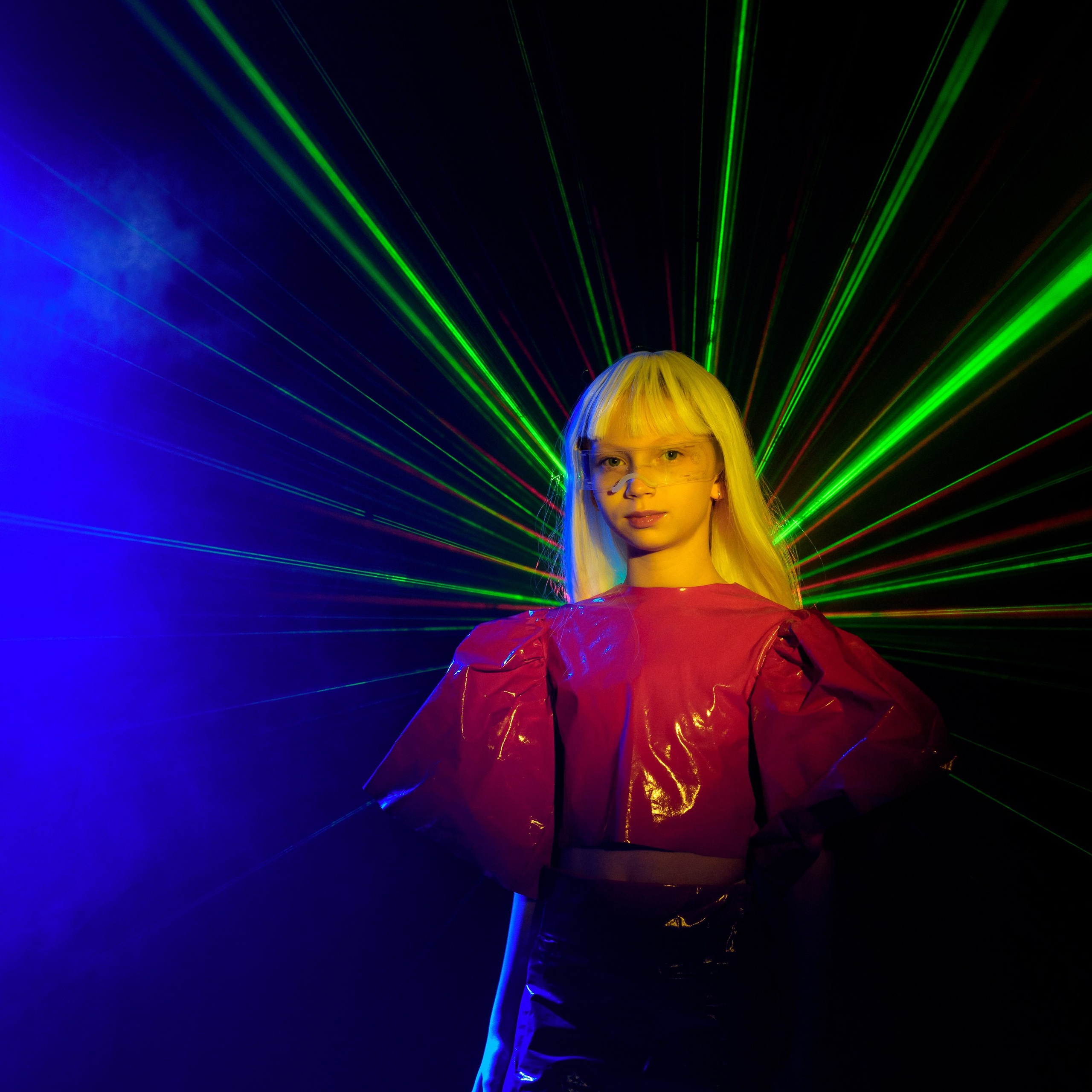 Иванна съемка с лазером. Фотографы в Орле Шестопаловы Юлия и Юрий