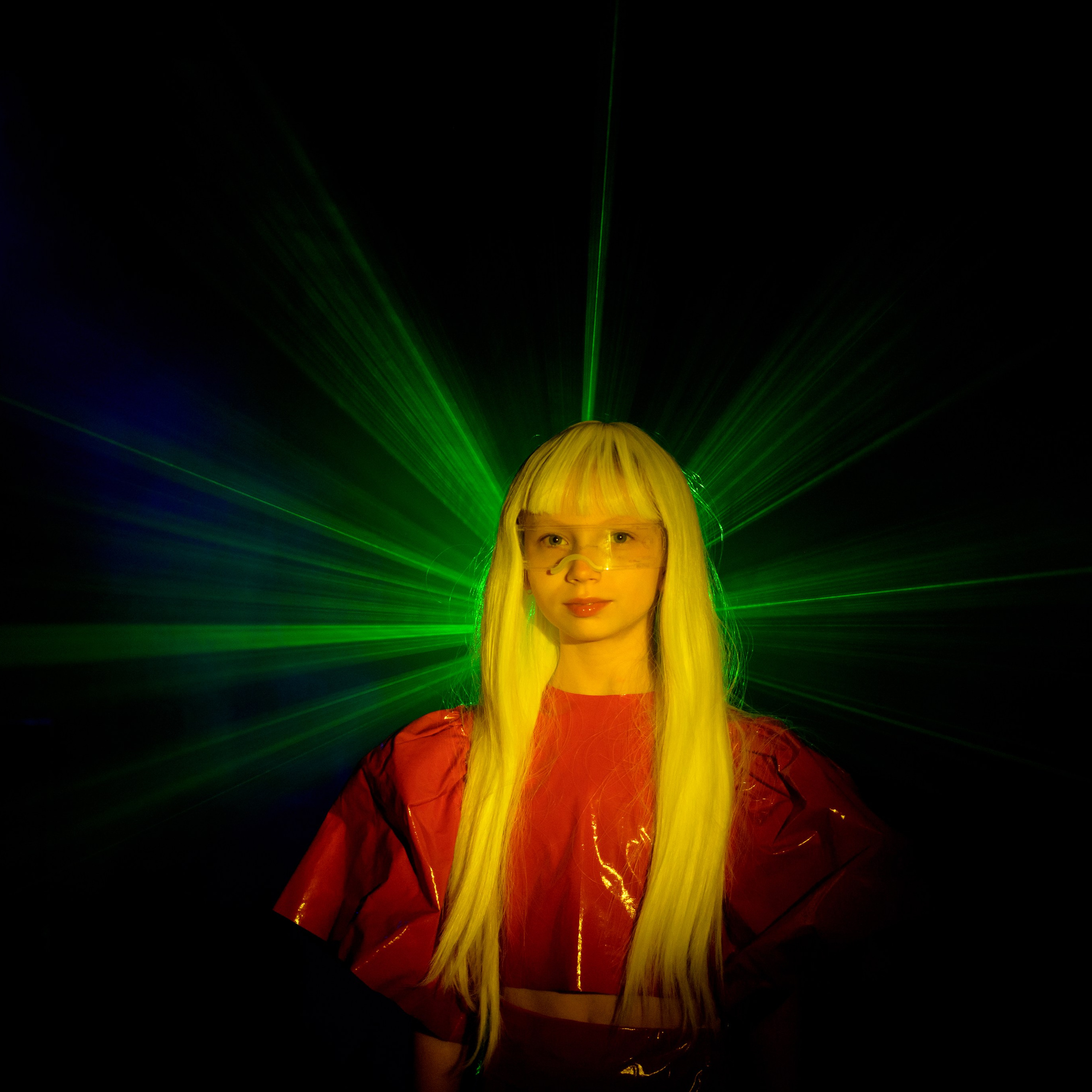 Иванна съемка с лазером. Фотографы в Орле Шестопаловы Юлия и Юрий