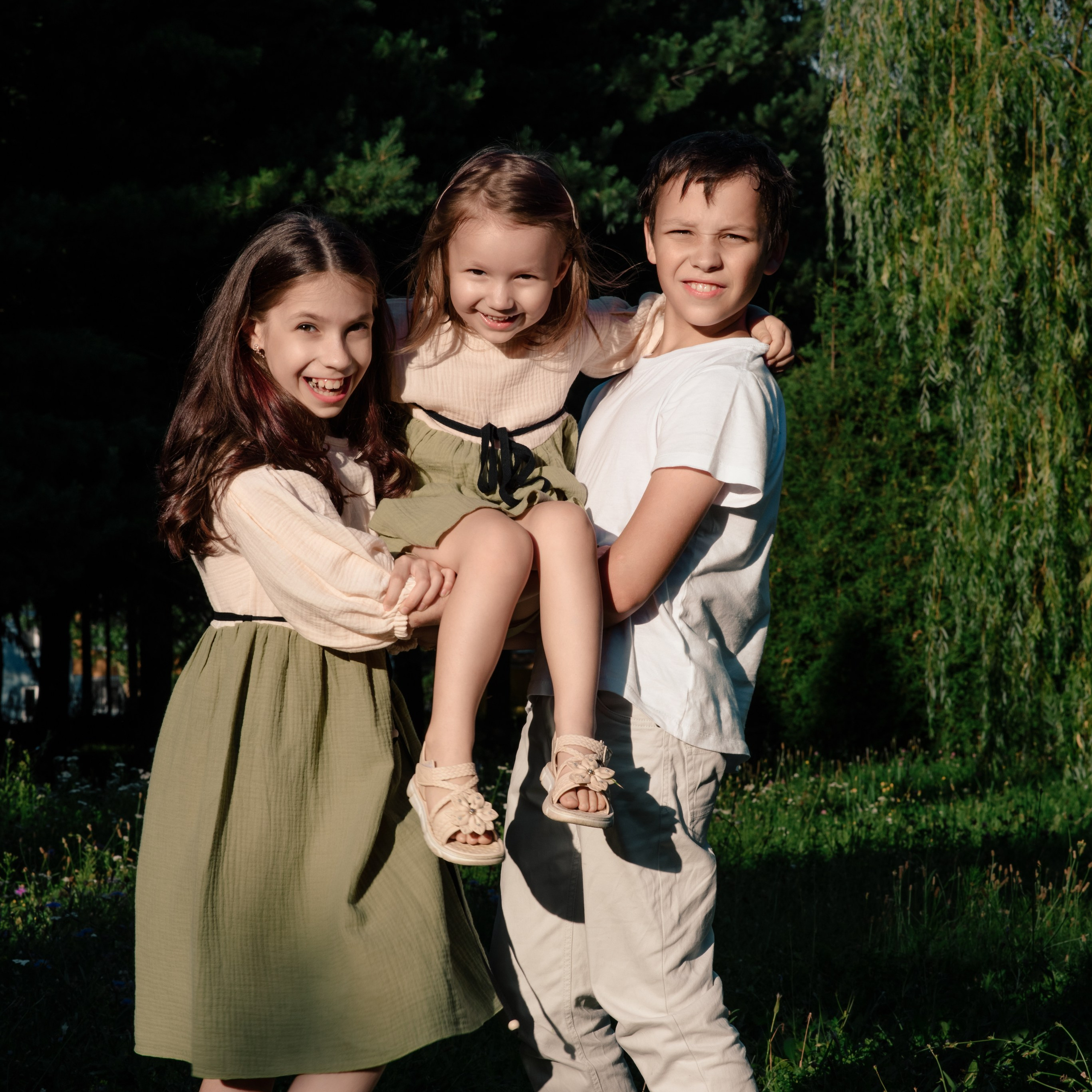 Евгения, Алексей, Маша, Иван и Ксюша. Фотографы в Орле Шестопаловы Юлия и Юрий