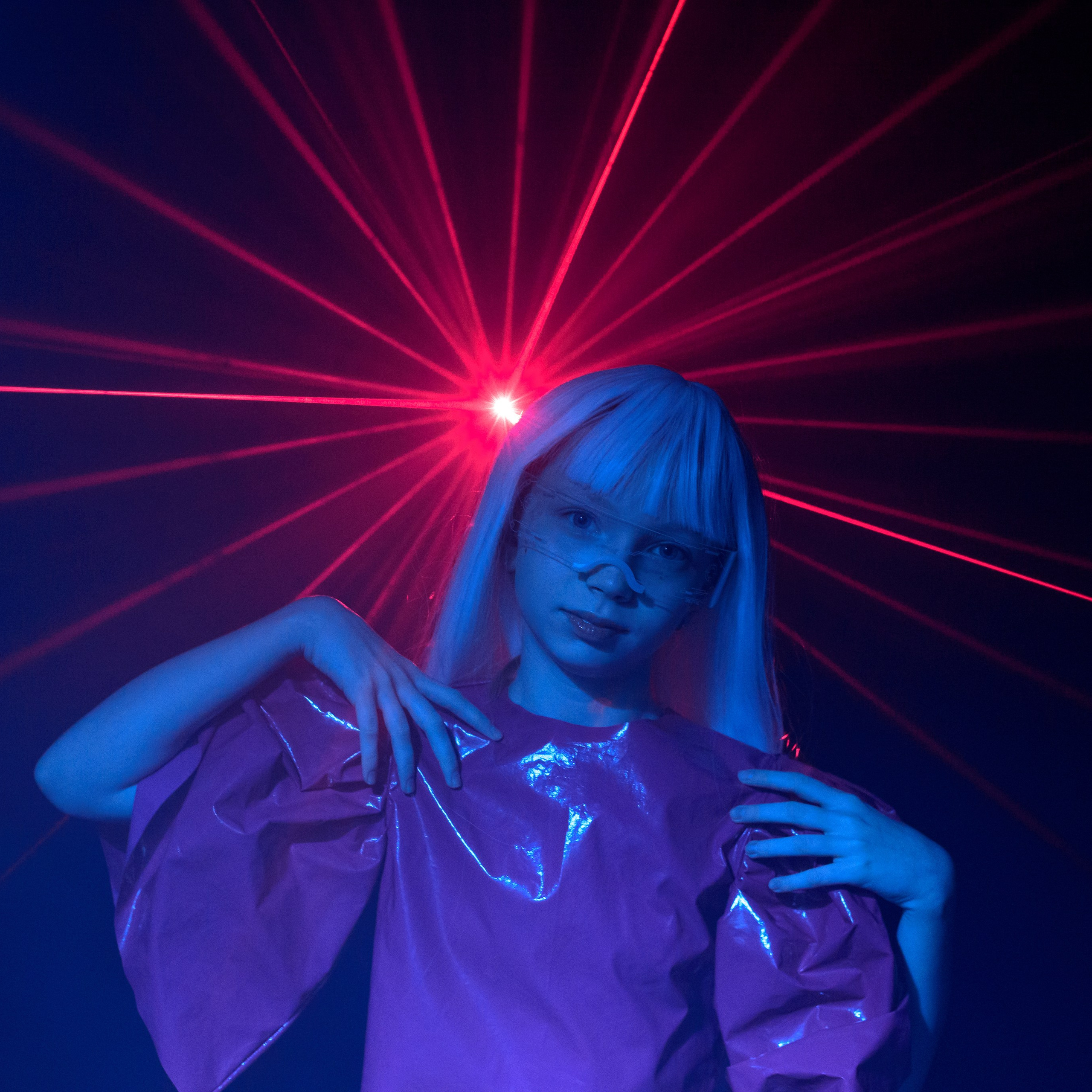 Иванна съемка с лазером. Фотографы в Орле Шестопаловы Юлия и Юрий