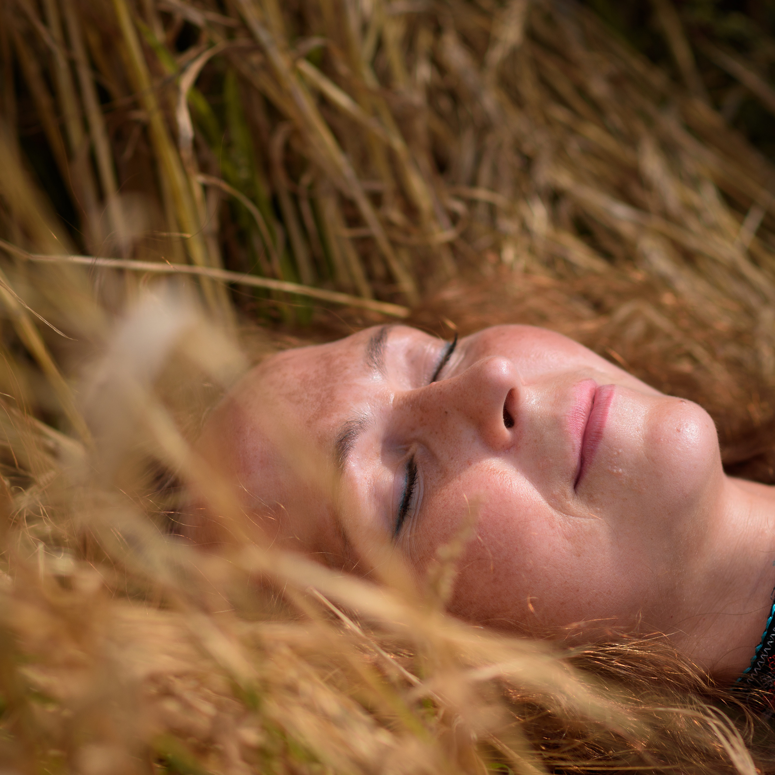 Евгения фотосессия на природе. Фотографы в Орле Шестопаловы Юлия и Юрий
