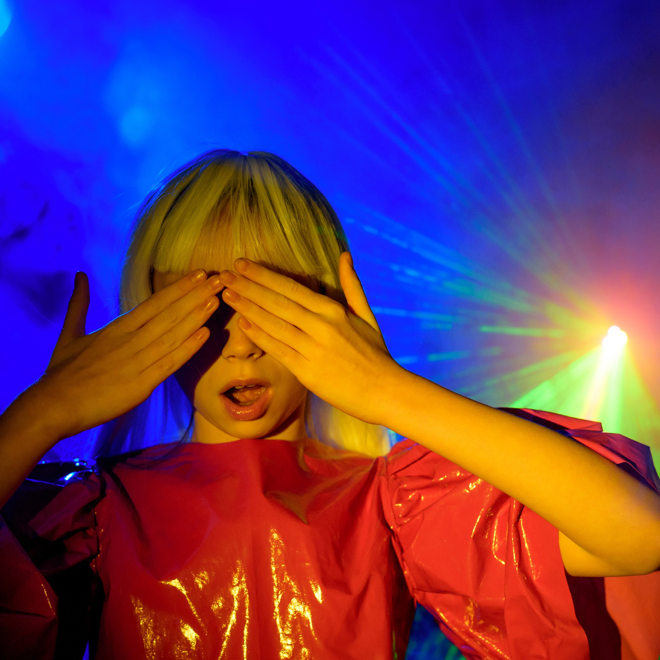 Иванна съемка с лазером. Фотографы в Орле Шестопаловы Юлия и Юрий