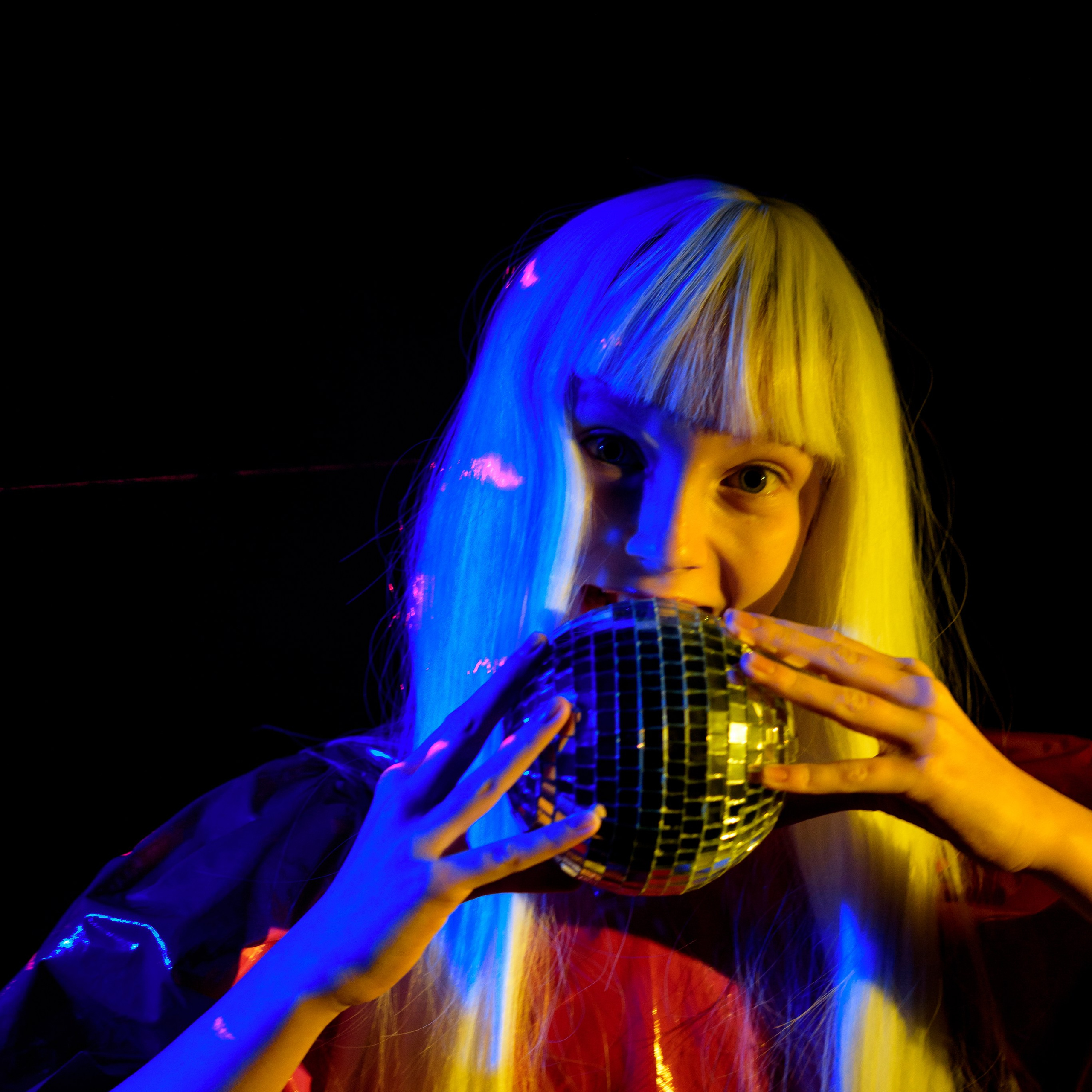 Иванна съемка с лазером. Фотографы в Орле Шестопаловы Юлия и Юрий