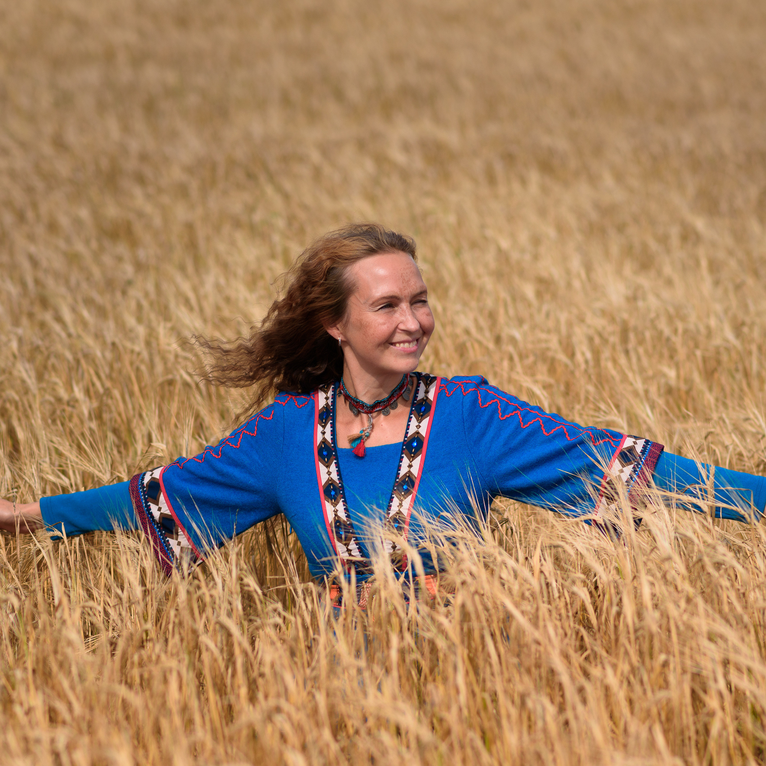 Евгения фотосессия на природе. Фотографы в Орле Шестопаловы Юлия и Юрий