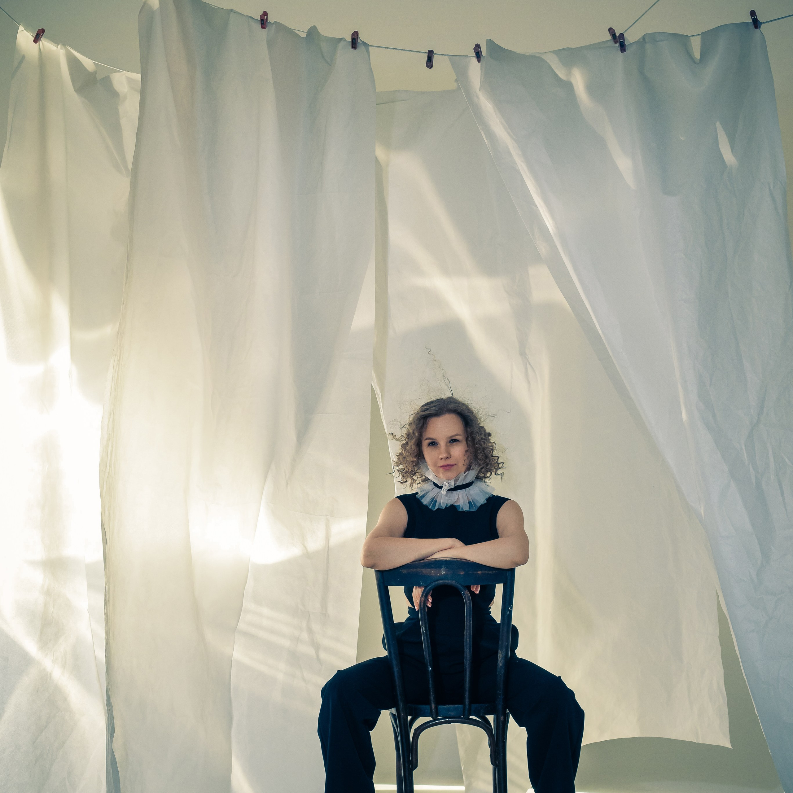 Ирина фотосессия с простынями. Фотографы в Орле Шестопаловы Юлия и Юрий