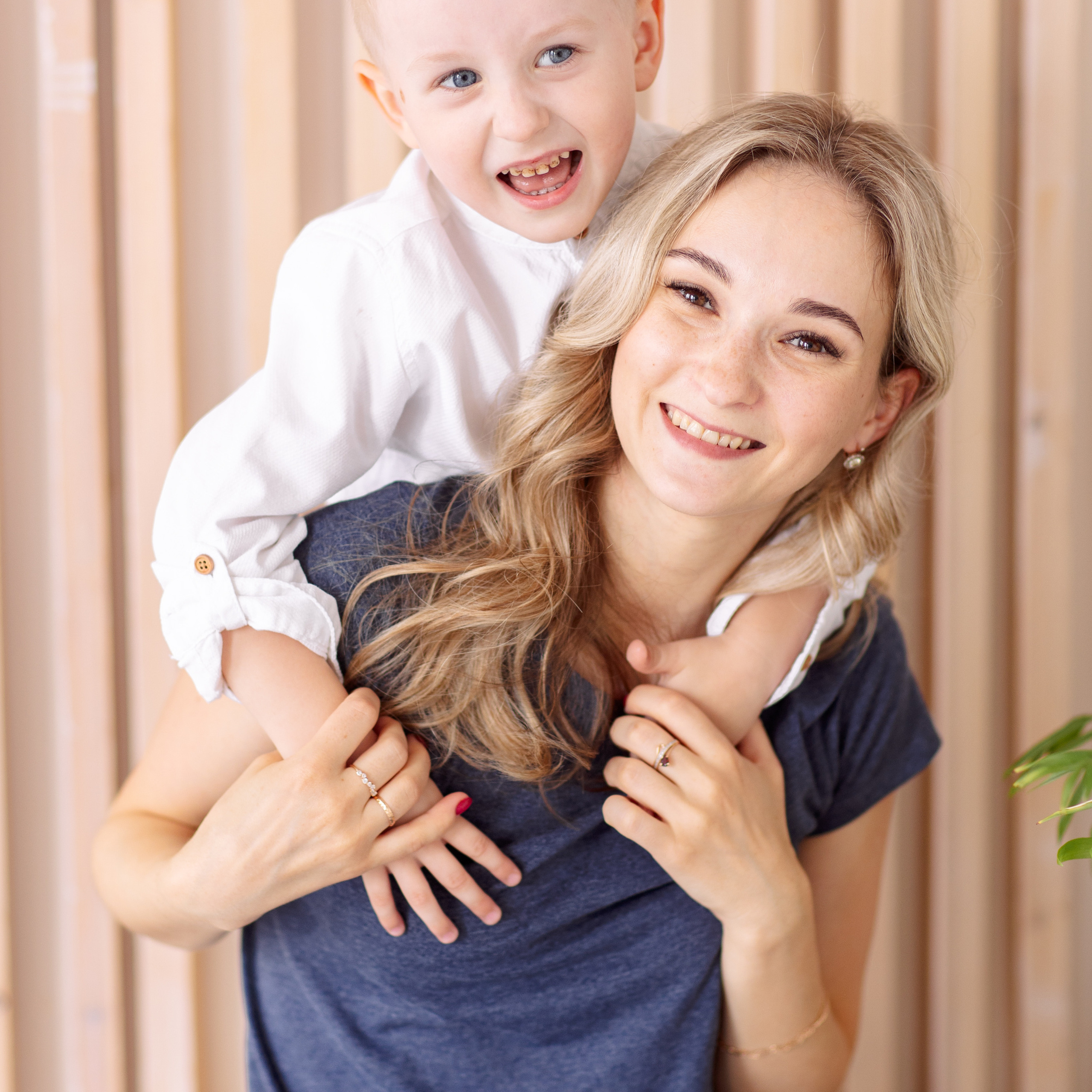 Семейные фотосессии в студии