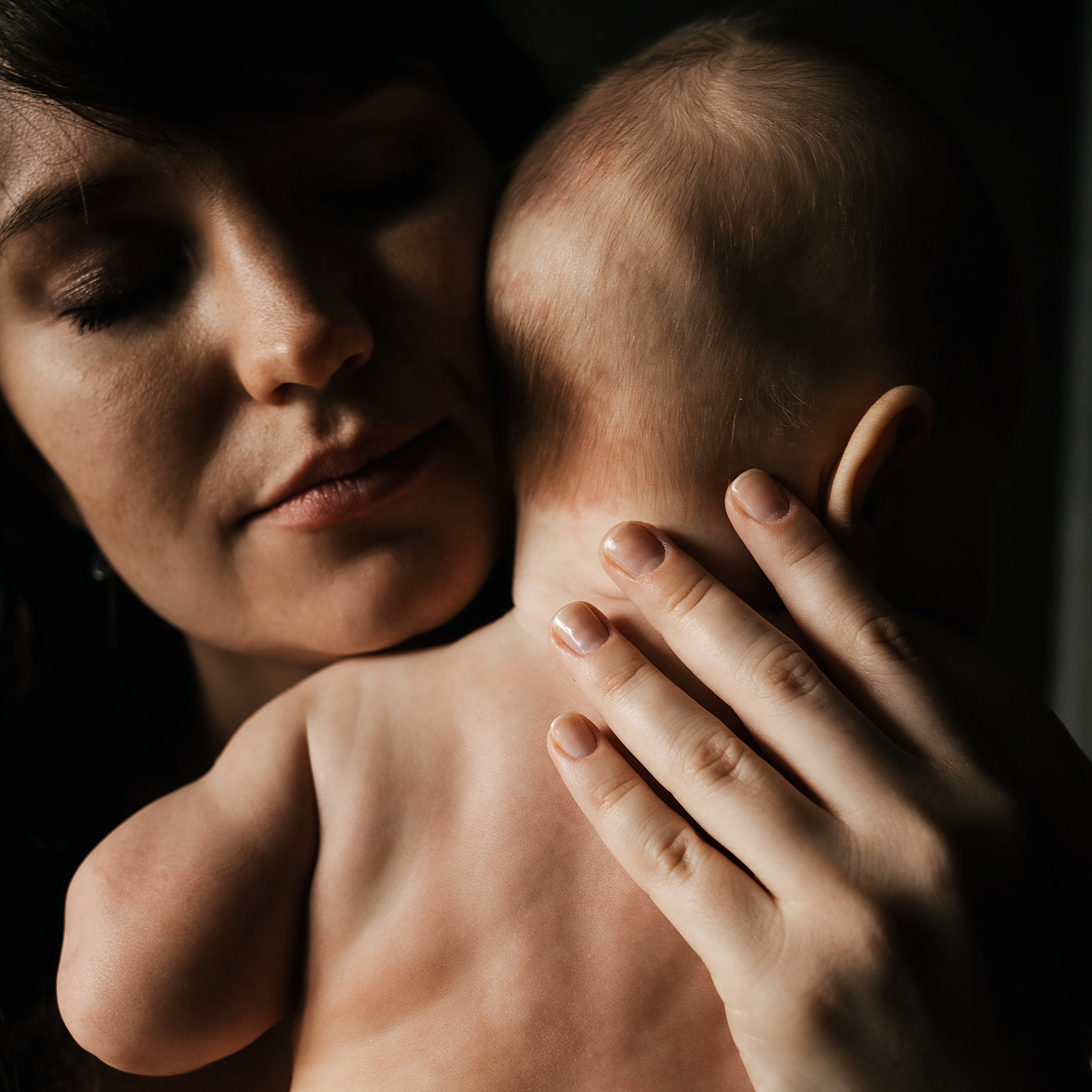 Домашняя фотосессия. Мама и малыш