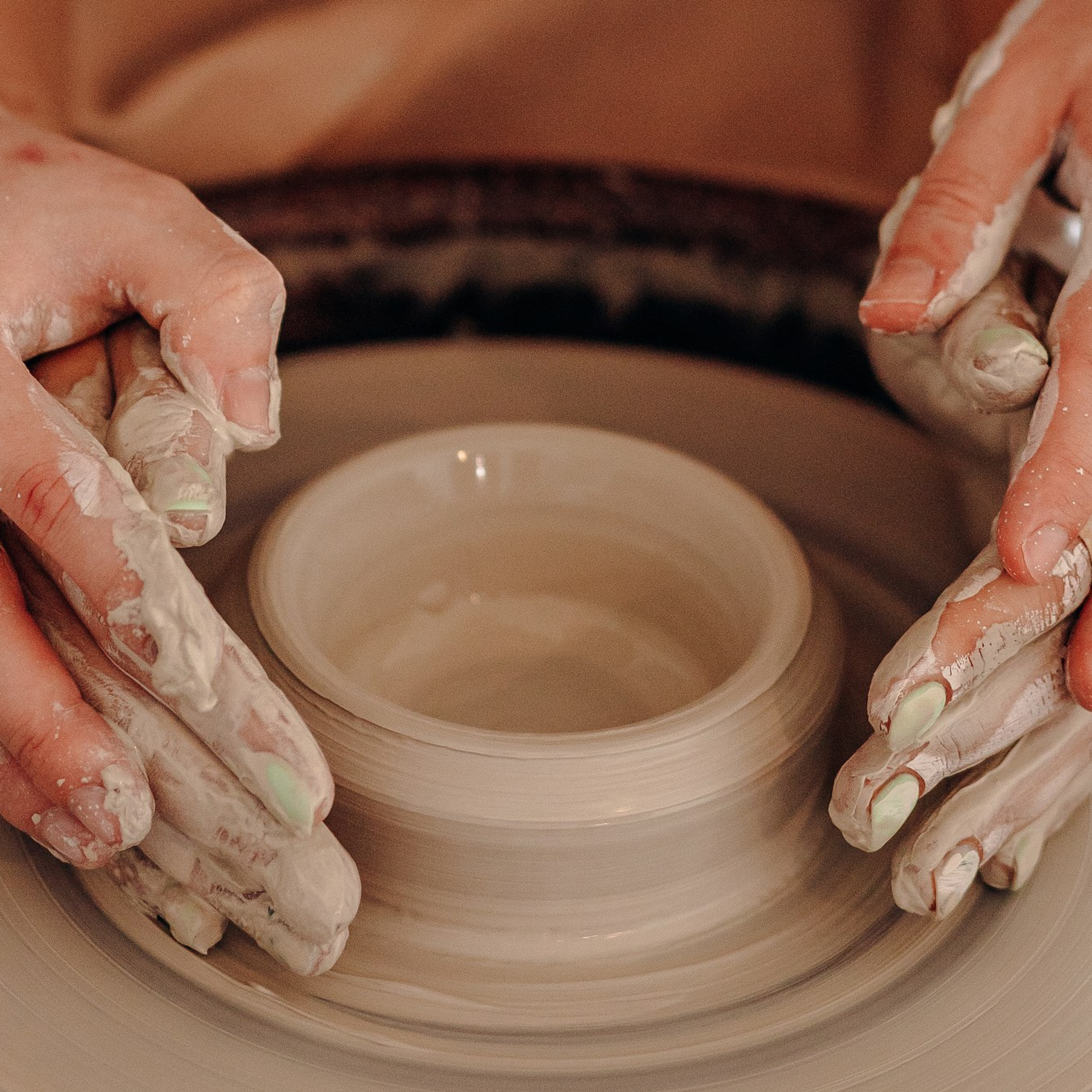 Свидание в гончарной мастерской