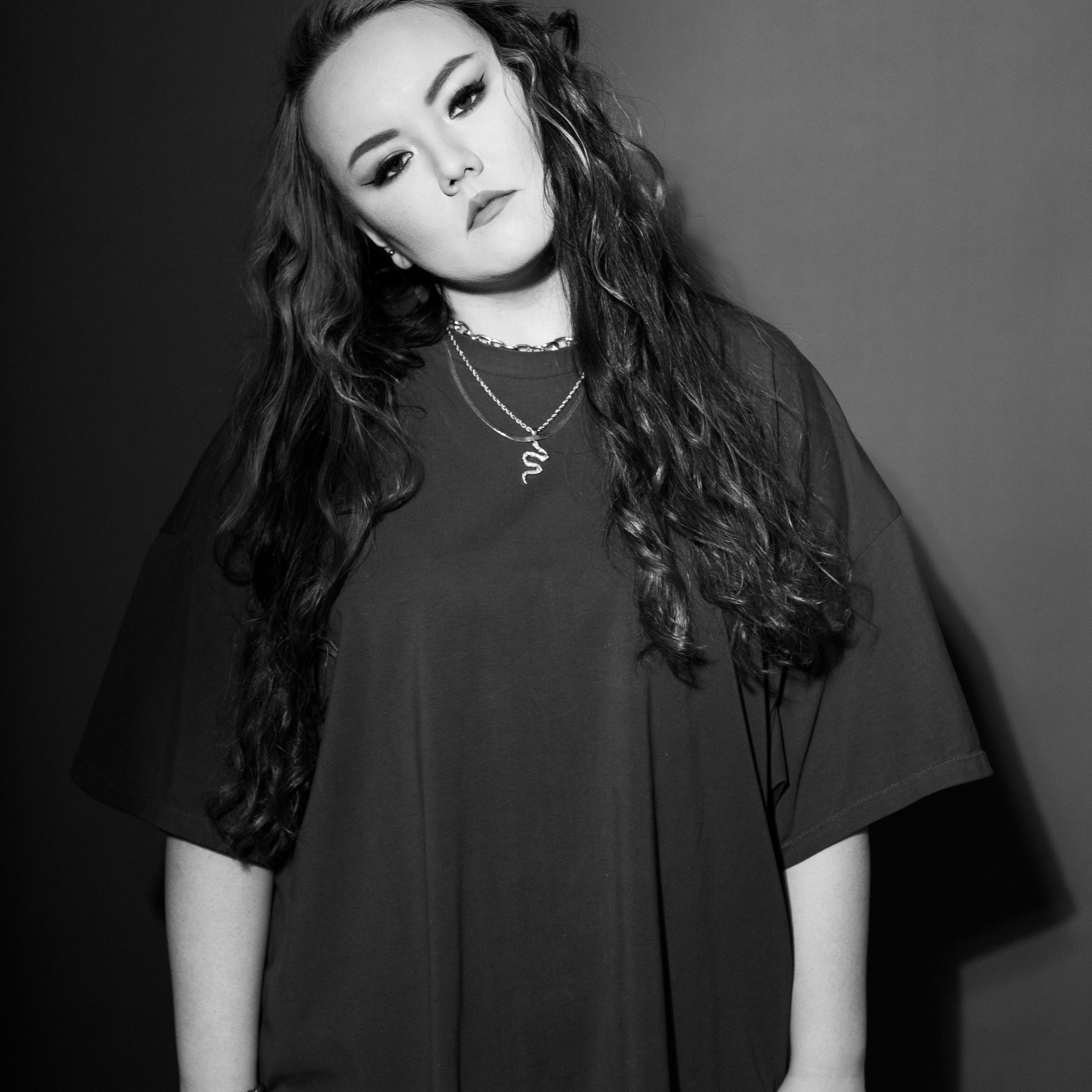 Ася. Студия