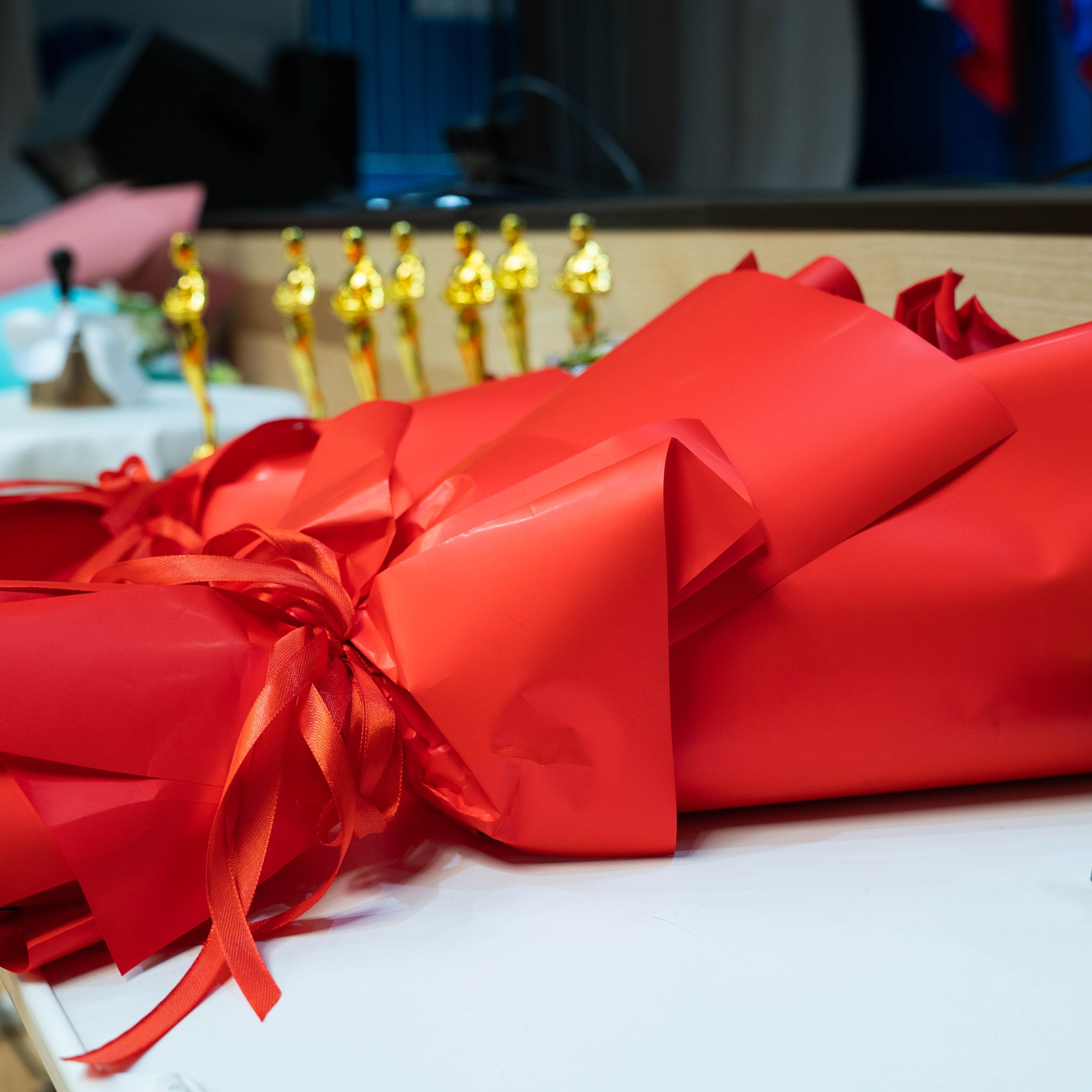 награды и подарки 