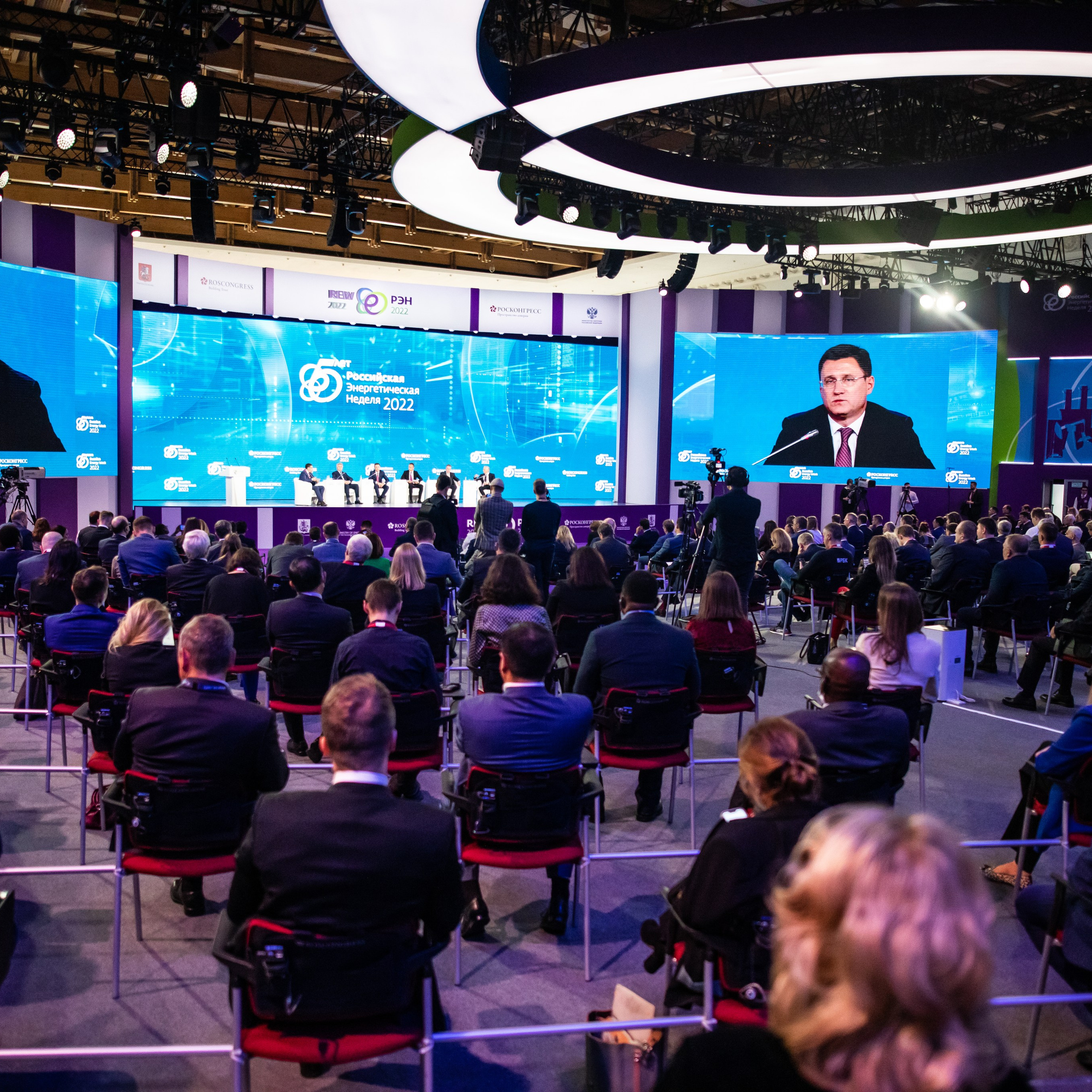 МФЭС-2025 в Москве. Промышленный фотограф, фоторепортаж, Россия