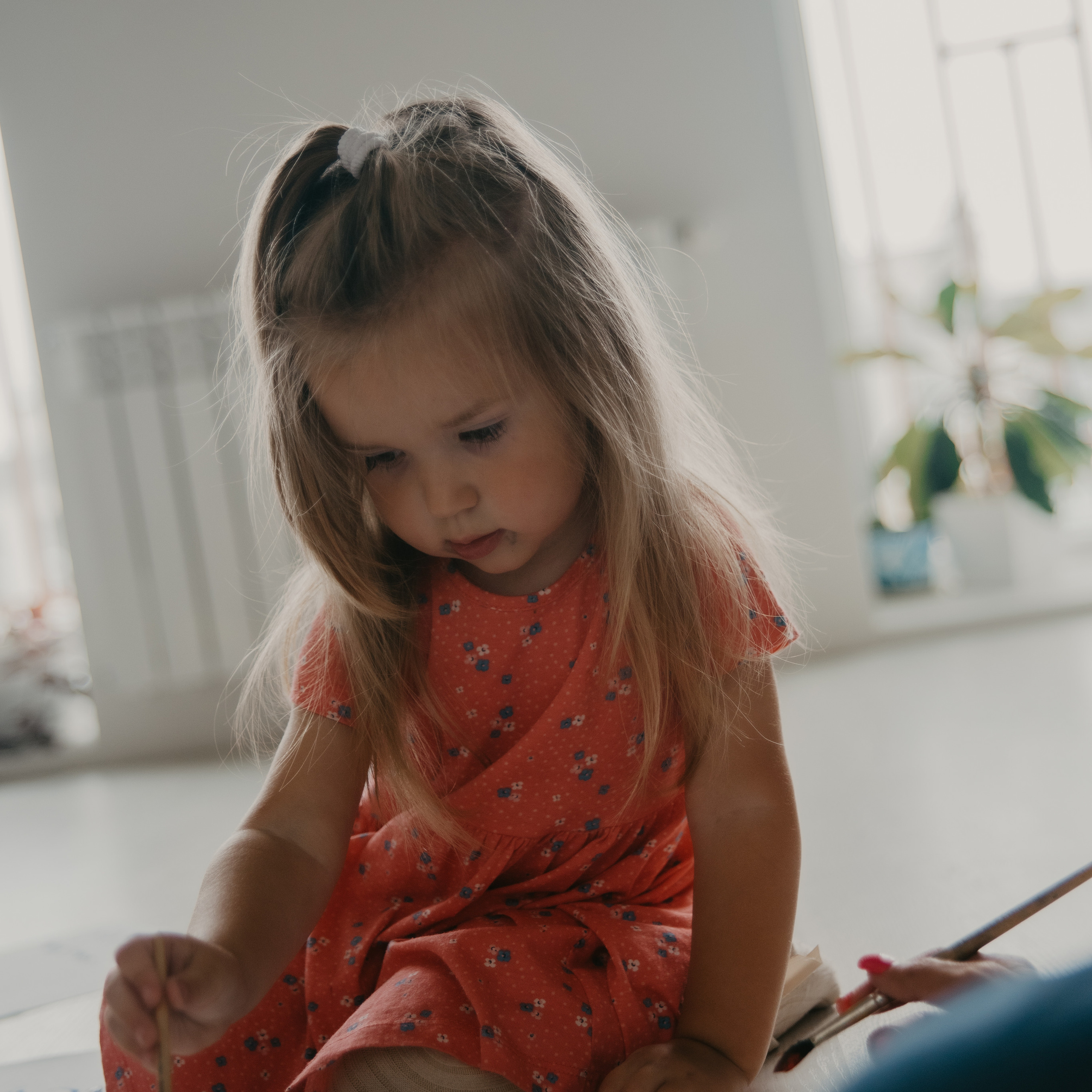 Рисуем дома. Фотограф Надежда Московская