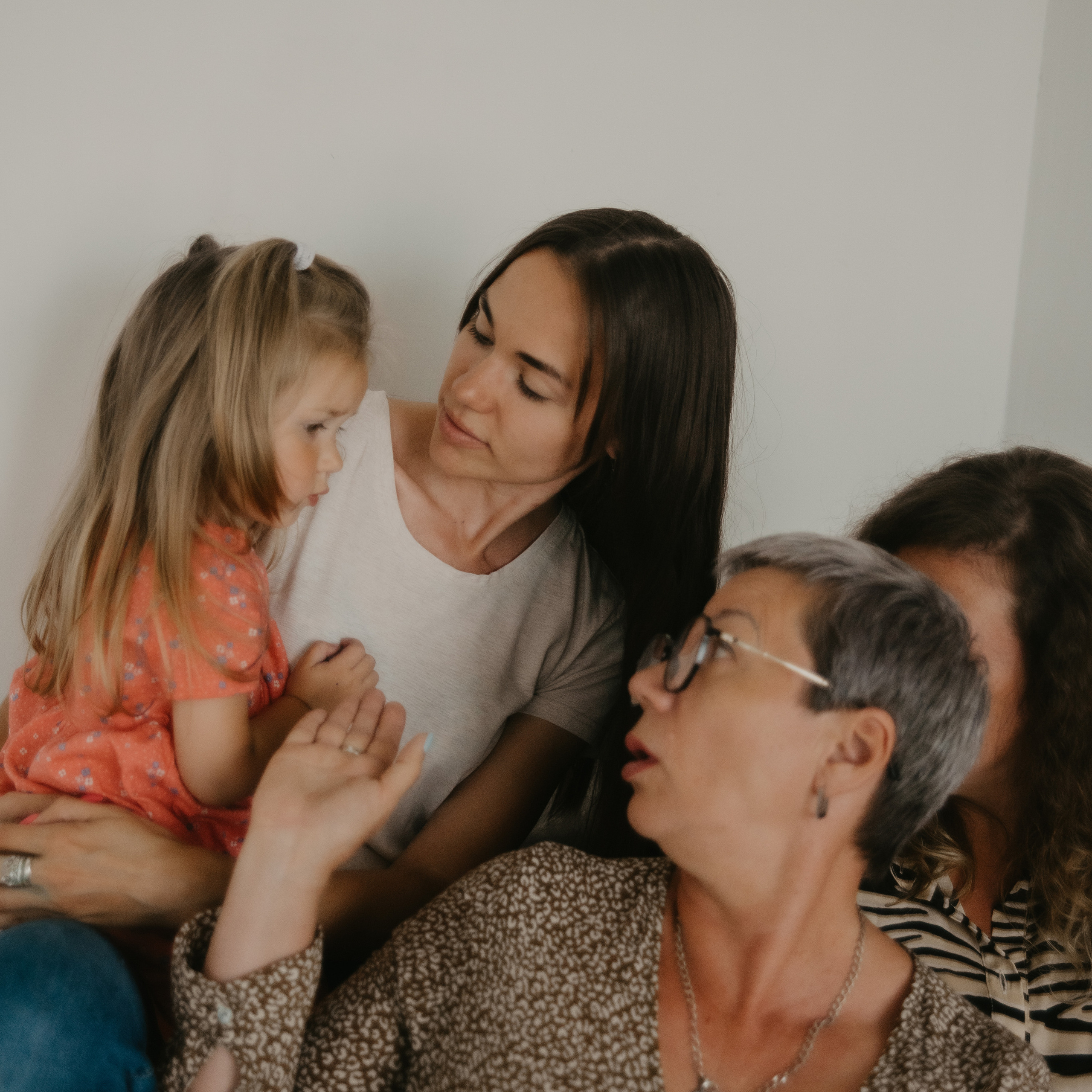 Рисуем дома. Фотограф Надежда Московская