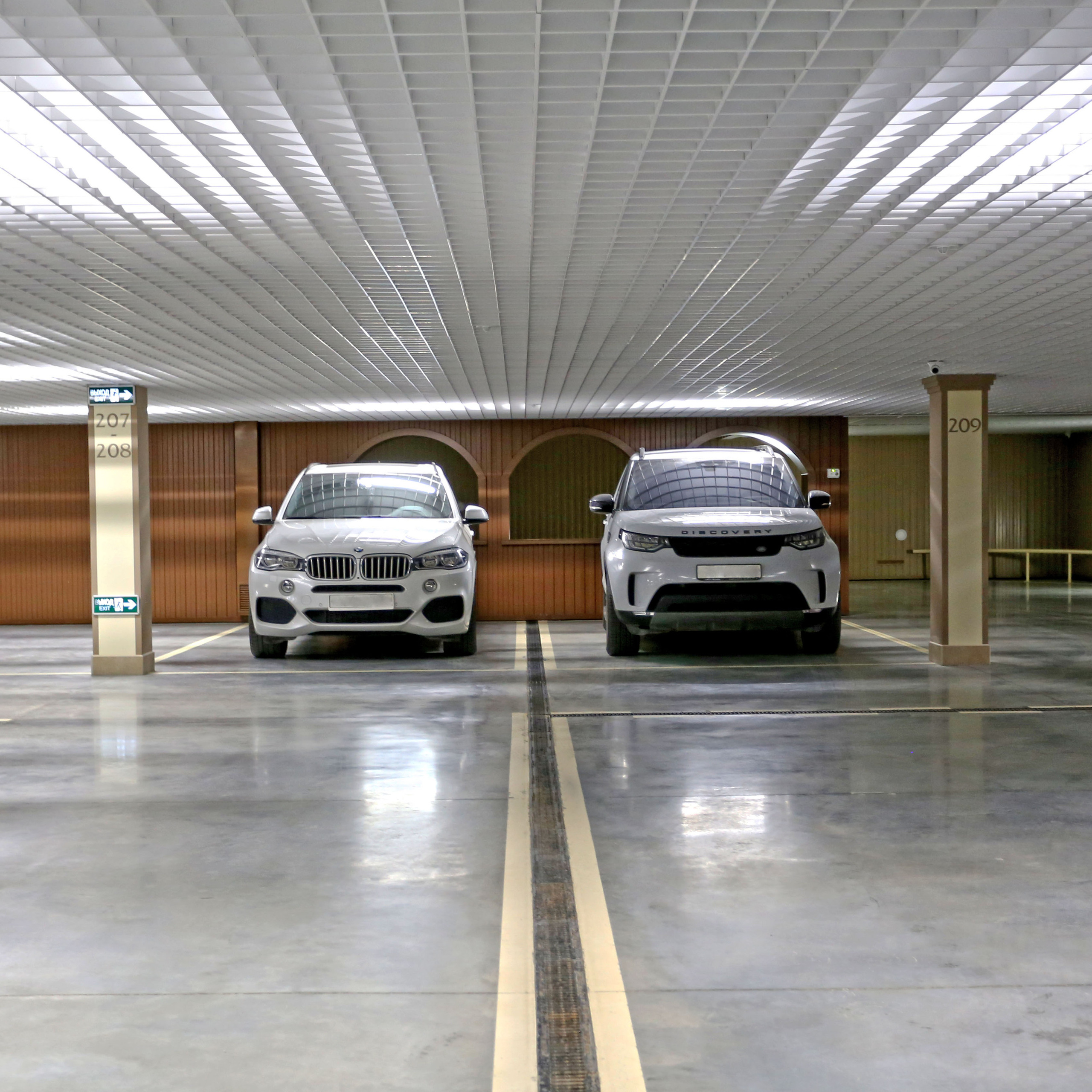 Подземные парковки Новосибирска. Фотосъёмка объектов недвижимости