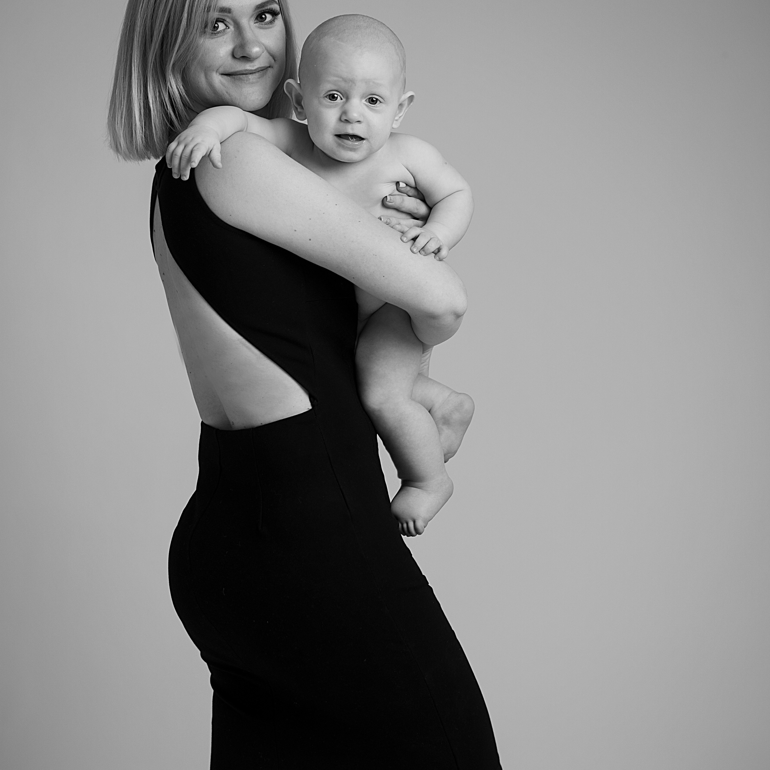 Фотограф новорожденных, беременности и семейных фотосессий в Томске