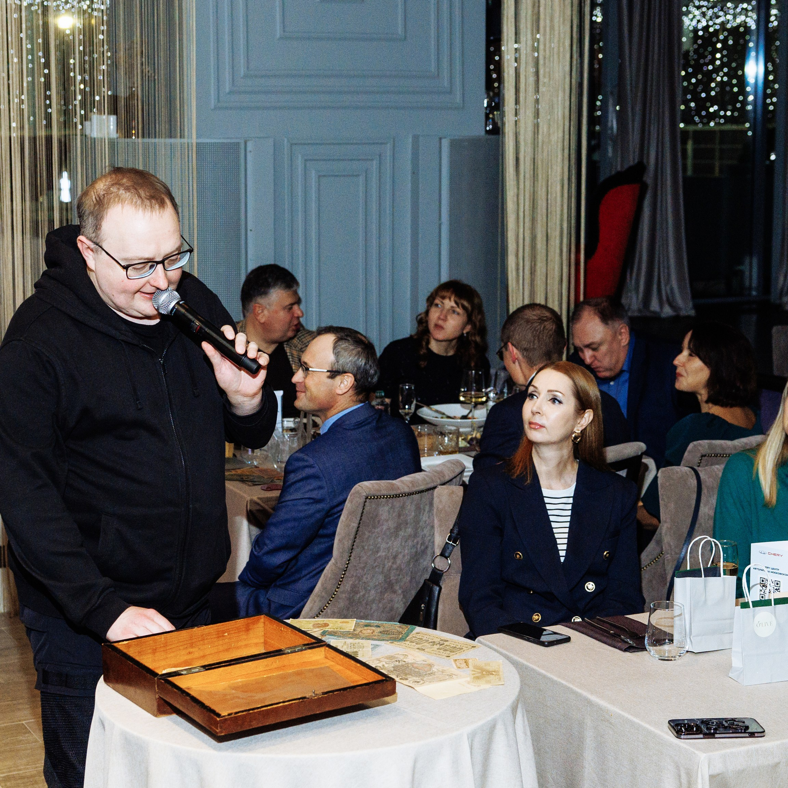 Altamira project: лекция «Суррогаты-деньги несуществующих правительств». Свадебный фотограф в Нижнем Новгороде и Москве Виктор Баринов