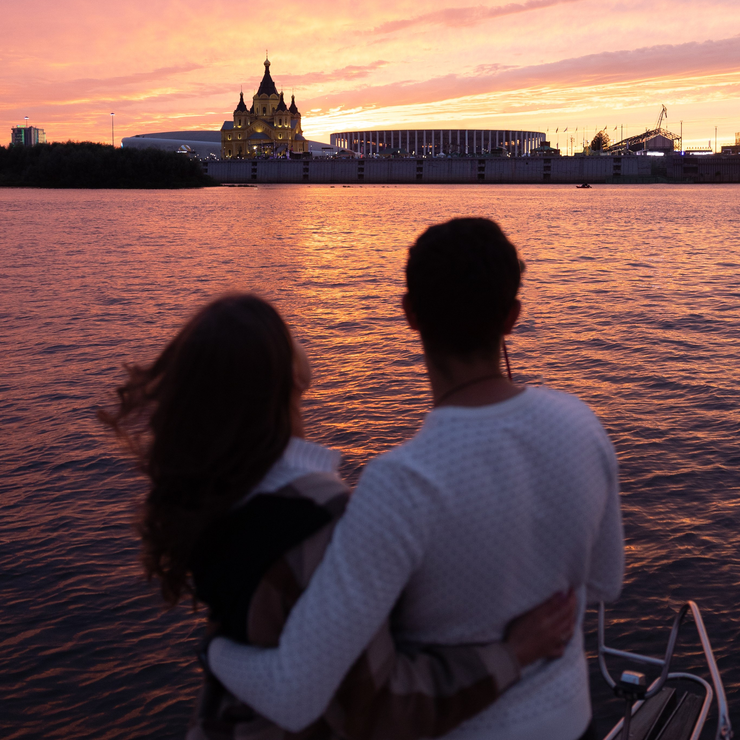 Прогулка на яхте. Свадебный фотограф в Нижнем Новгороде и Москве Виктор Баринов