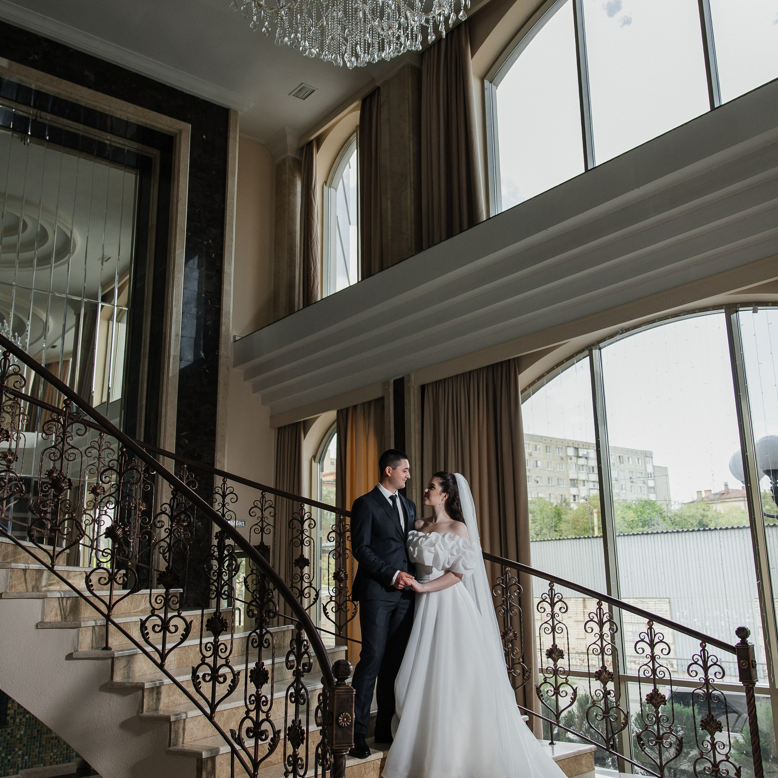 Бенамар. Д&E