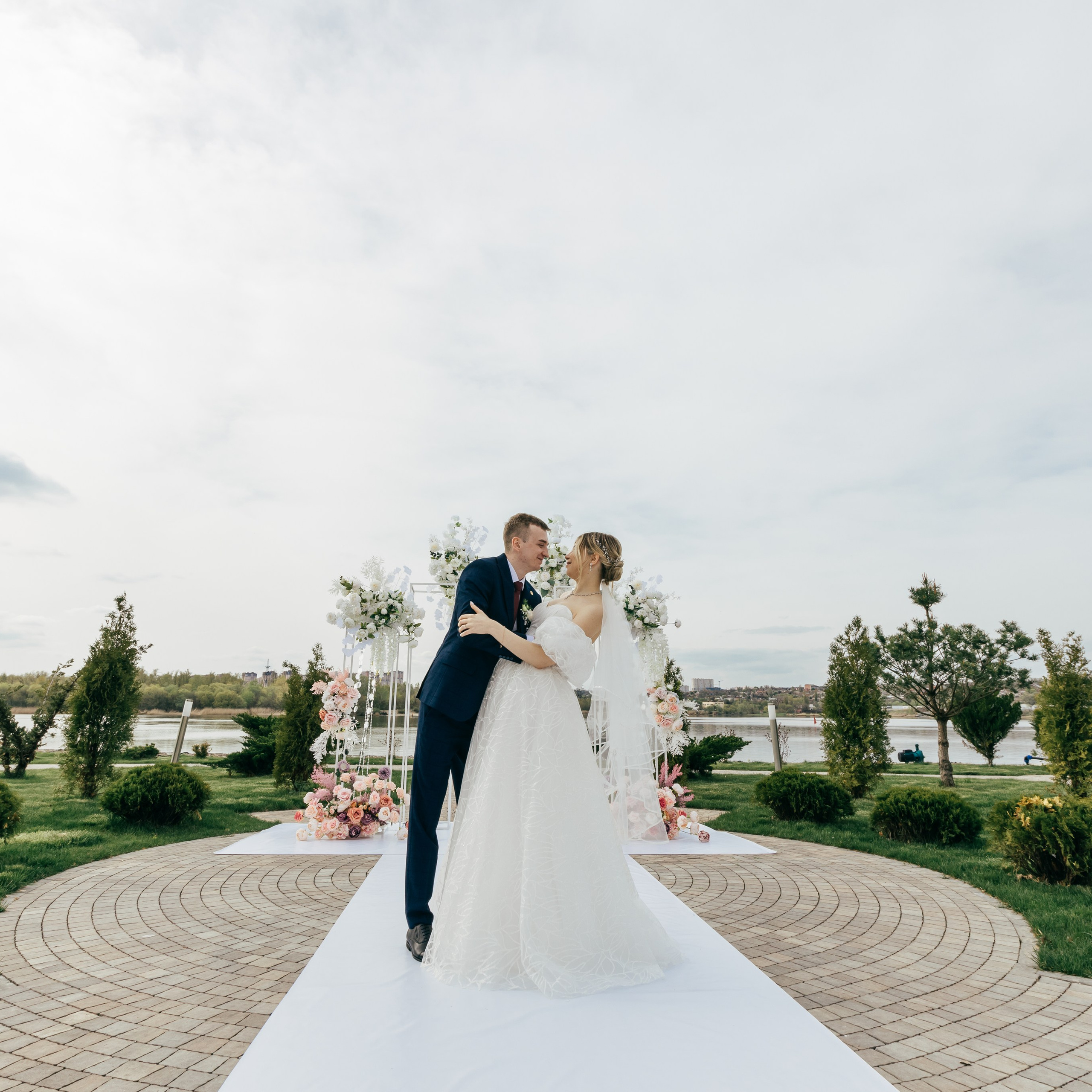 Выездная регистрация и банкет