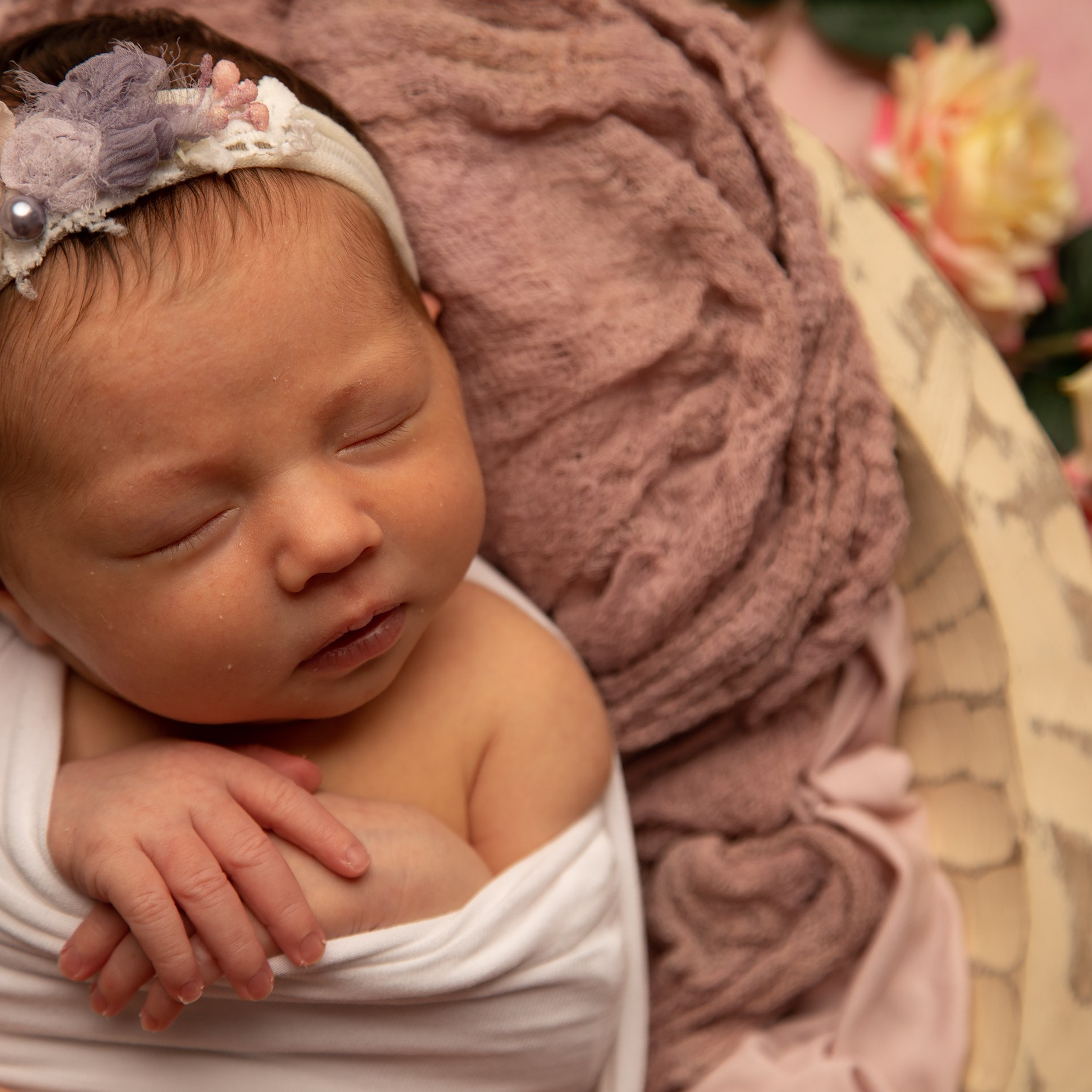 Ретушь новорожденных. Профессиональная ретушь фото. Реставрация фото