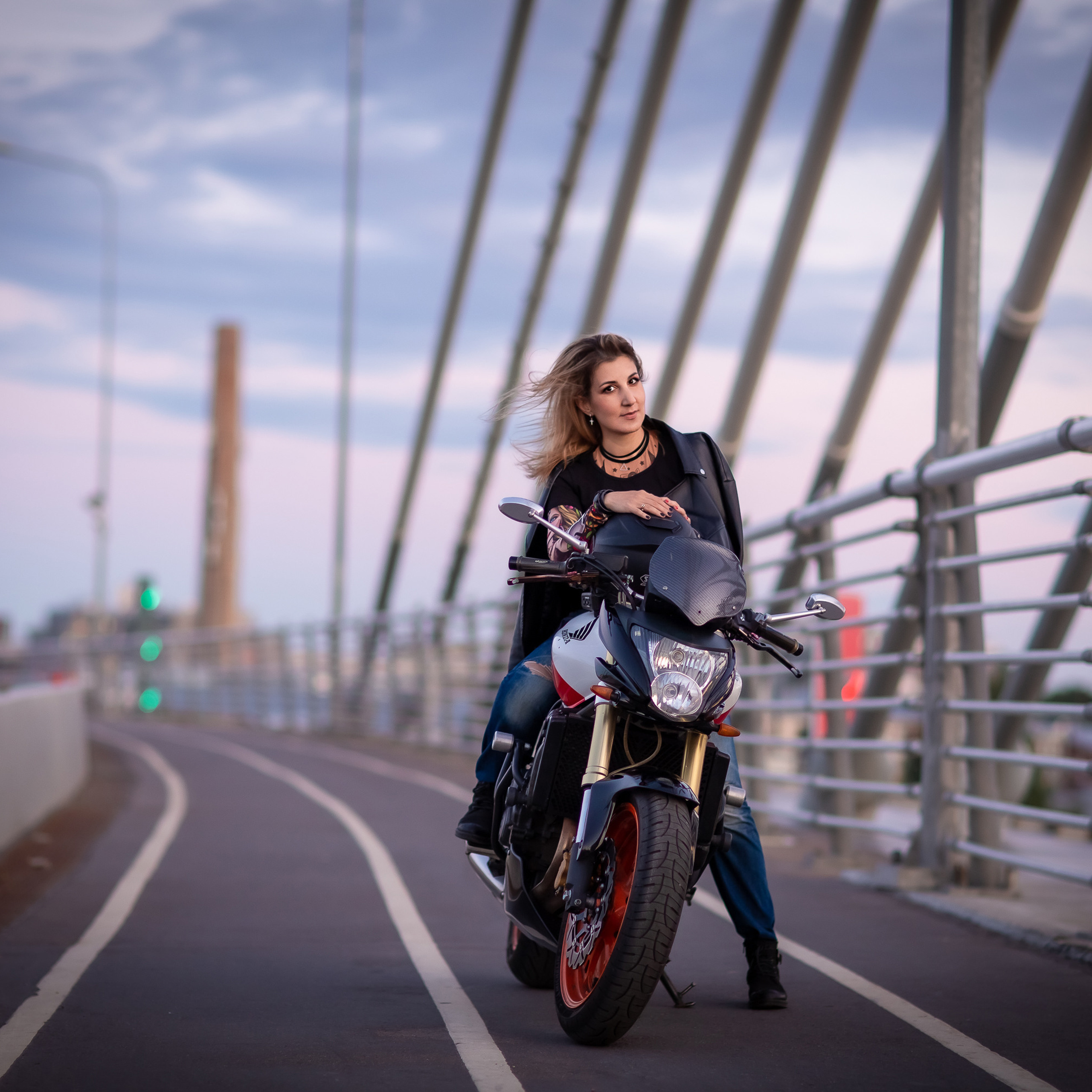 Ирочка, фотосессия с мотоциклом